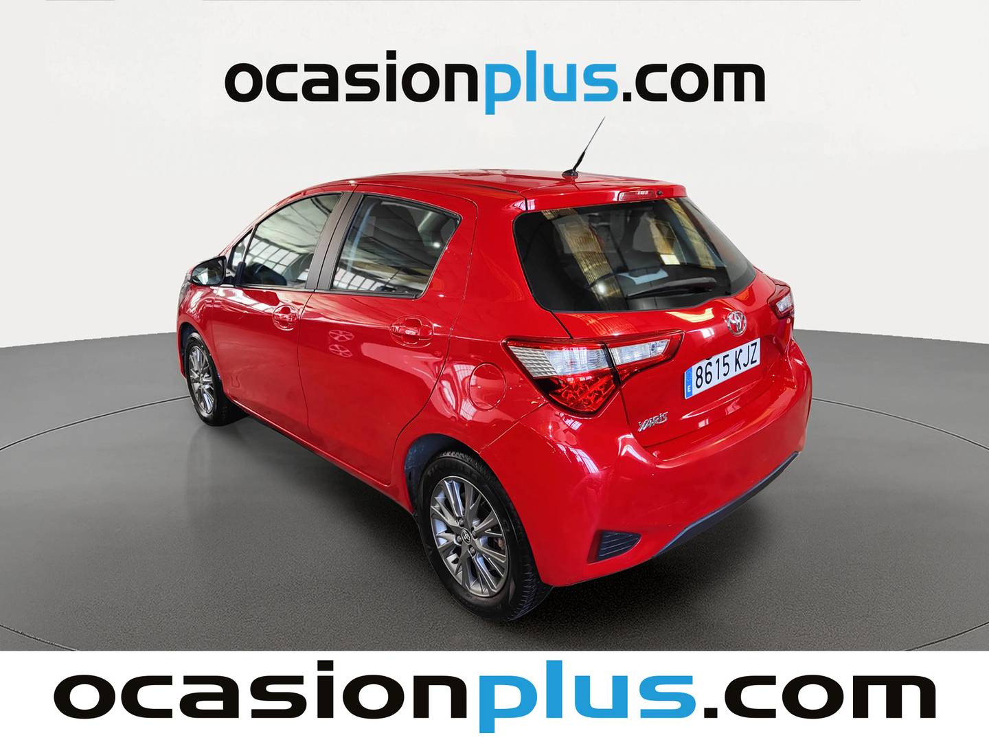 Foto trasera Toyota Yaris Toyota Yaris 1.5 Active (111 CV) izquierda
