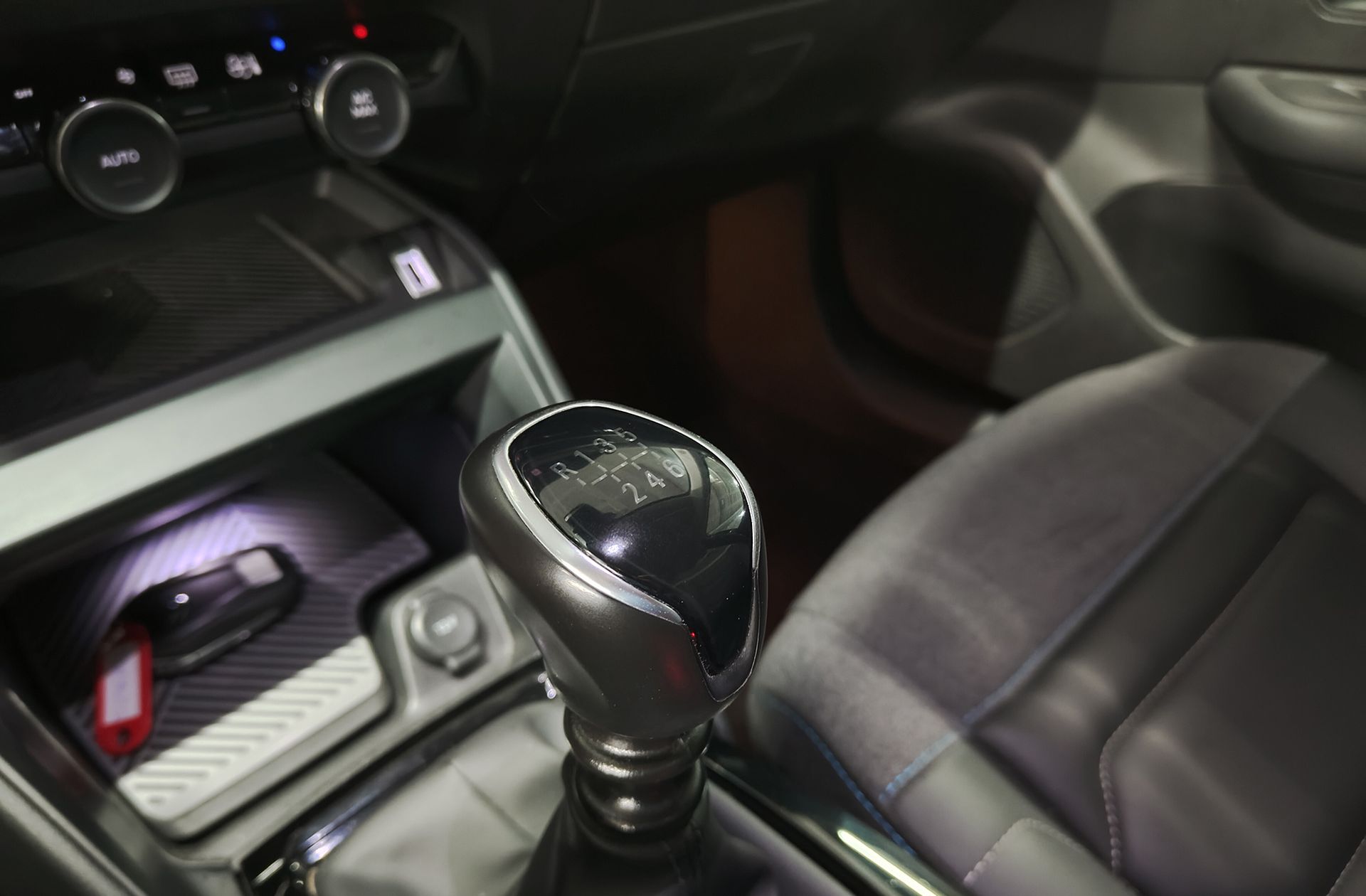 Citroën C4 PureTech 130 Shine - foto 5