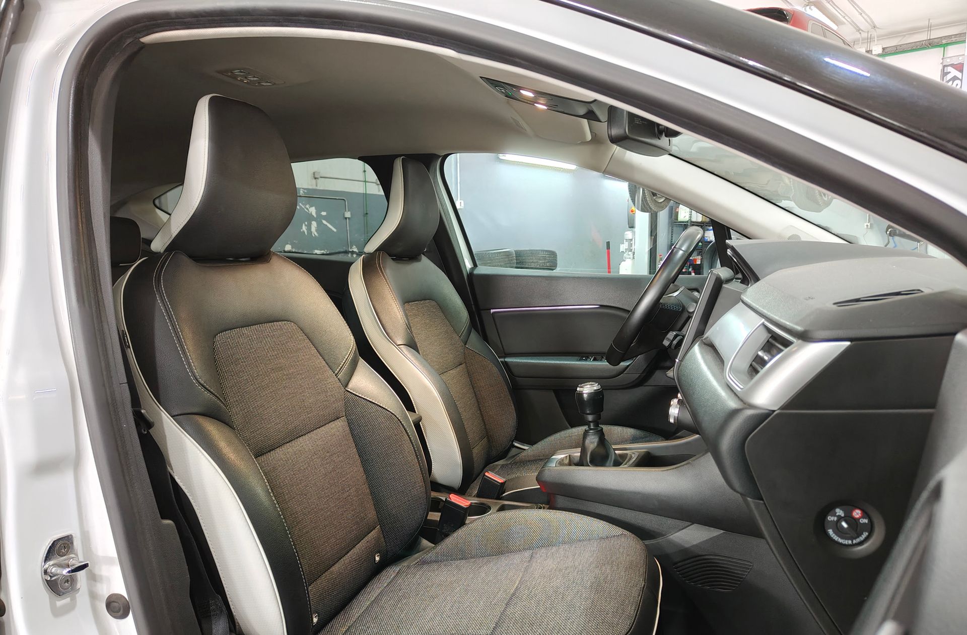 Renault Captur Techno TCe - foto 18