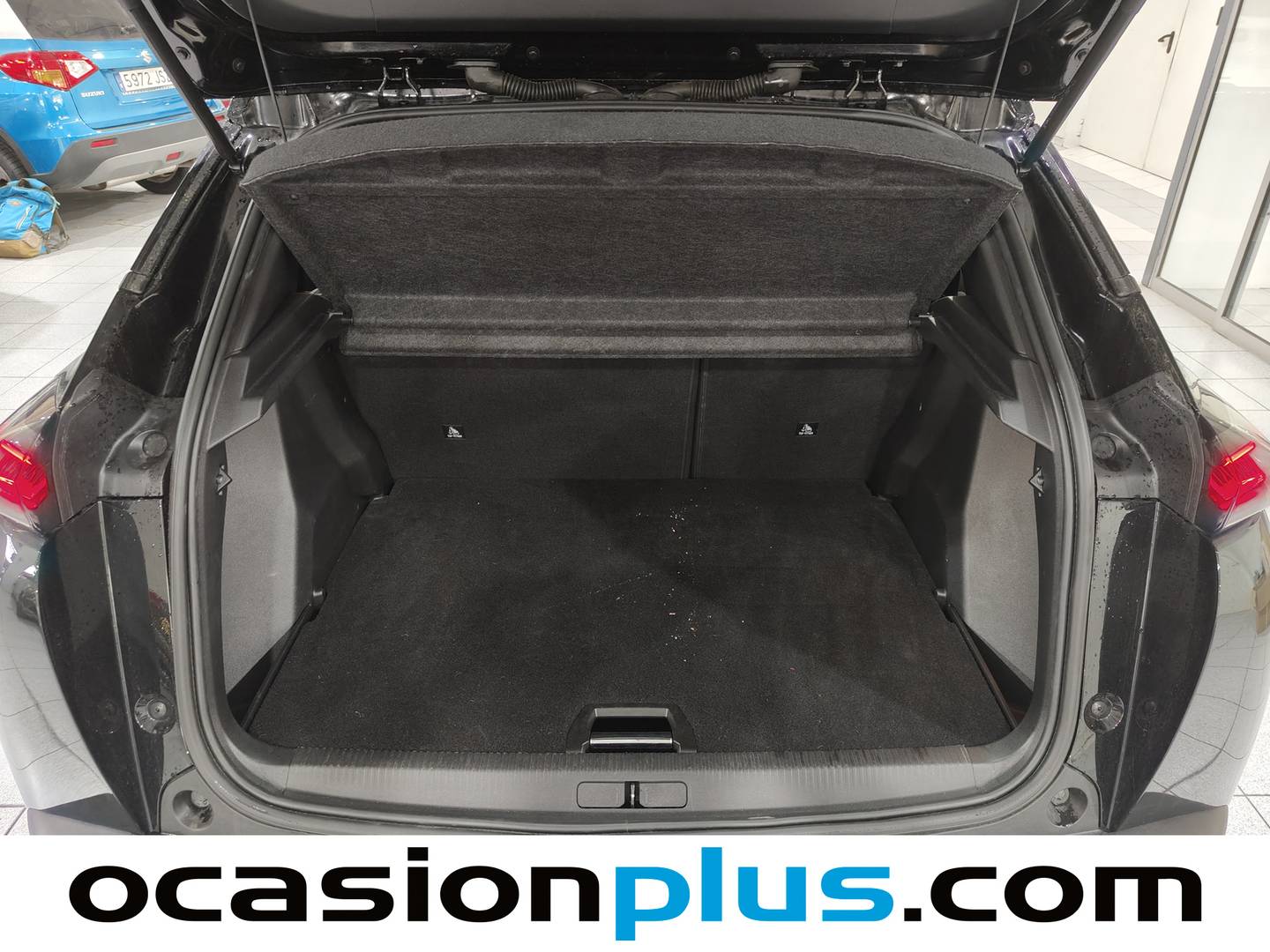 Foto Peugeot 2008 Peugeot 2008 Allure Hybrid eDCS6  (136 CV)