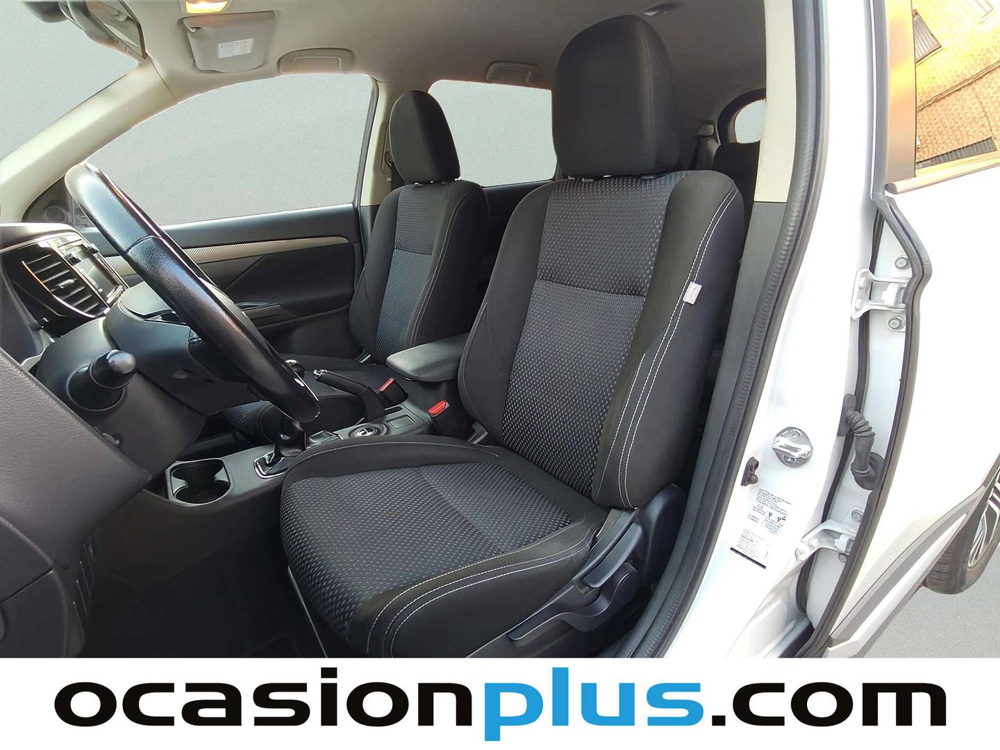 Foto asientos traseros Mitsubishi Outlander Mitsubishi Outlander 220 DI-D Motion 2WD (150 CV) 7 Plazas