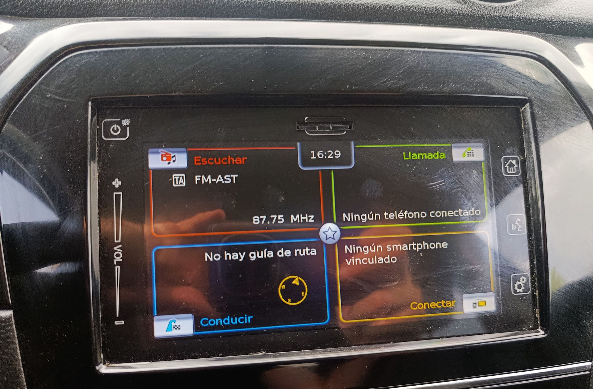 Suzuki Vitara 1.6 Ddis GLE 4WD - foto 32