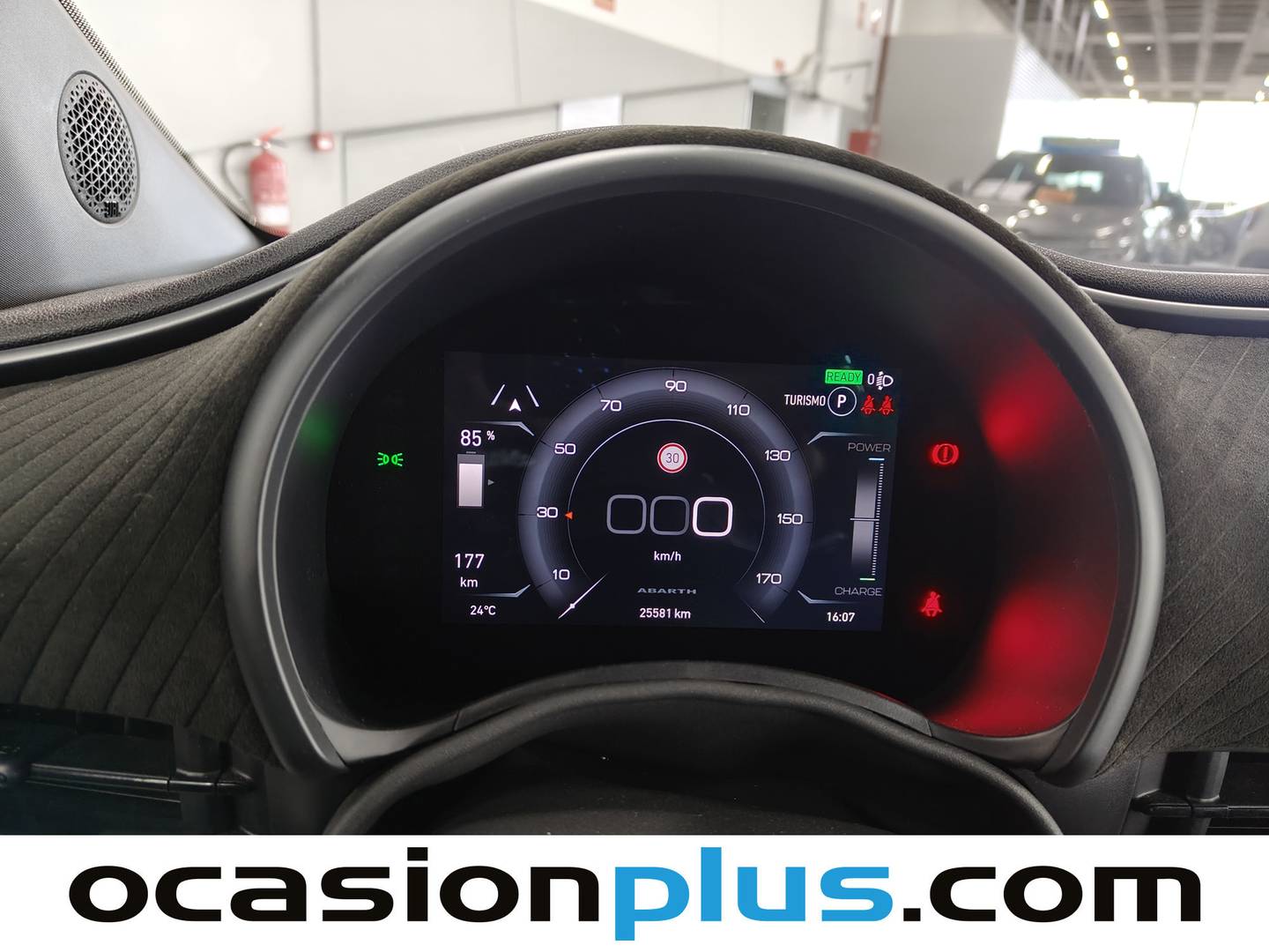 Abarth 500 Abarth 500e 42kwh Scorpionissima (155 CV) de ocasión
