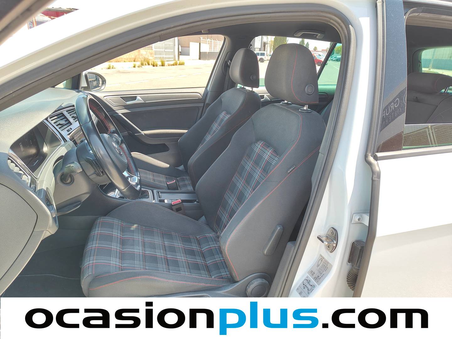 Foto asientos delanteros Volkswagen Golf Volkswagen Golf GTI 2.0 TSI (230 CV) DSG