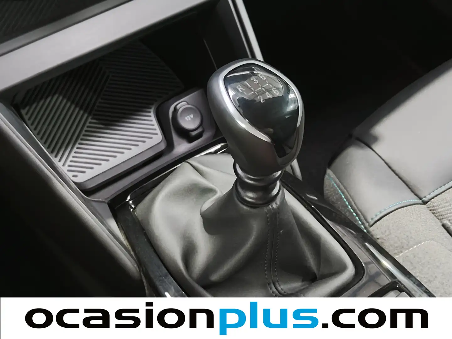 Foto Citroën C4 Citroen C4 PureTech 130 S&S 6v Feel Pack  (130 CV)