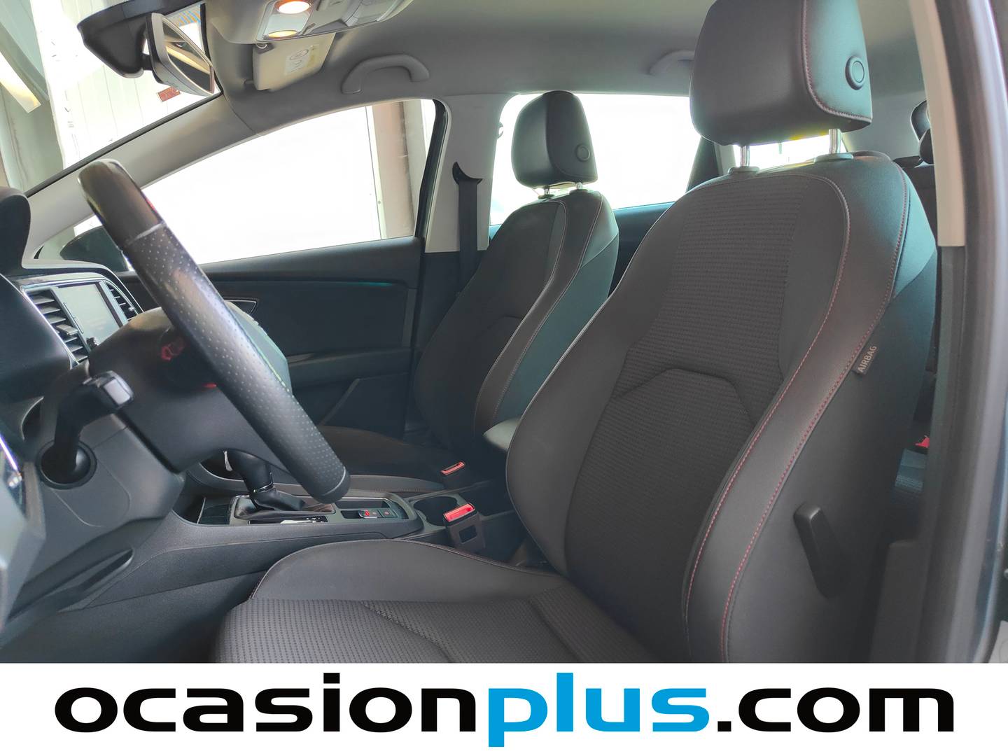 Foto asientos delanteros Seat León Seat León ST 2.0 TDI S&S FR DSG (150 CV)