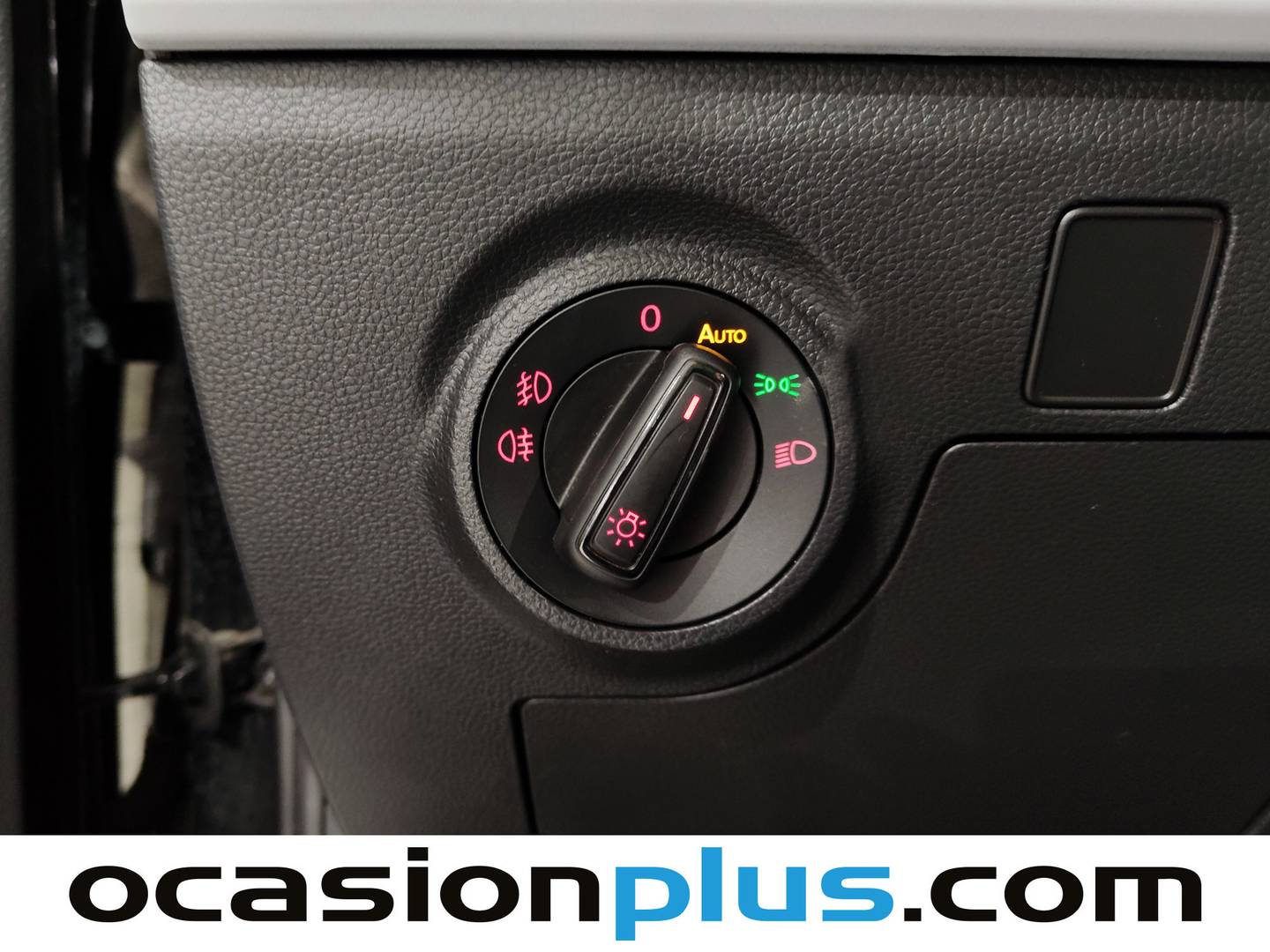 Seat Arona Seat Arona 1.0 TSI Style XL (110 CV) seminuevo