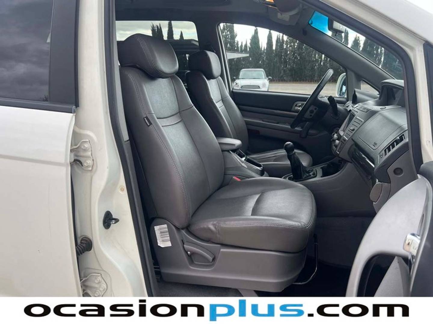 Foto SsangYong Rodius Ssangyong Rodius 2.0 e-Xdi Limited (155 CV)