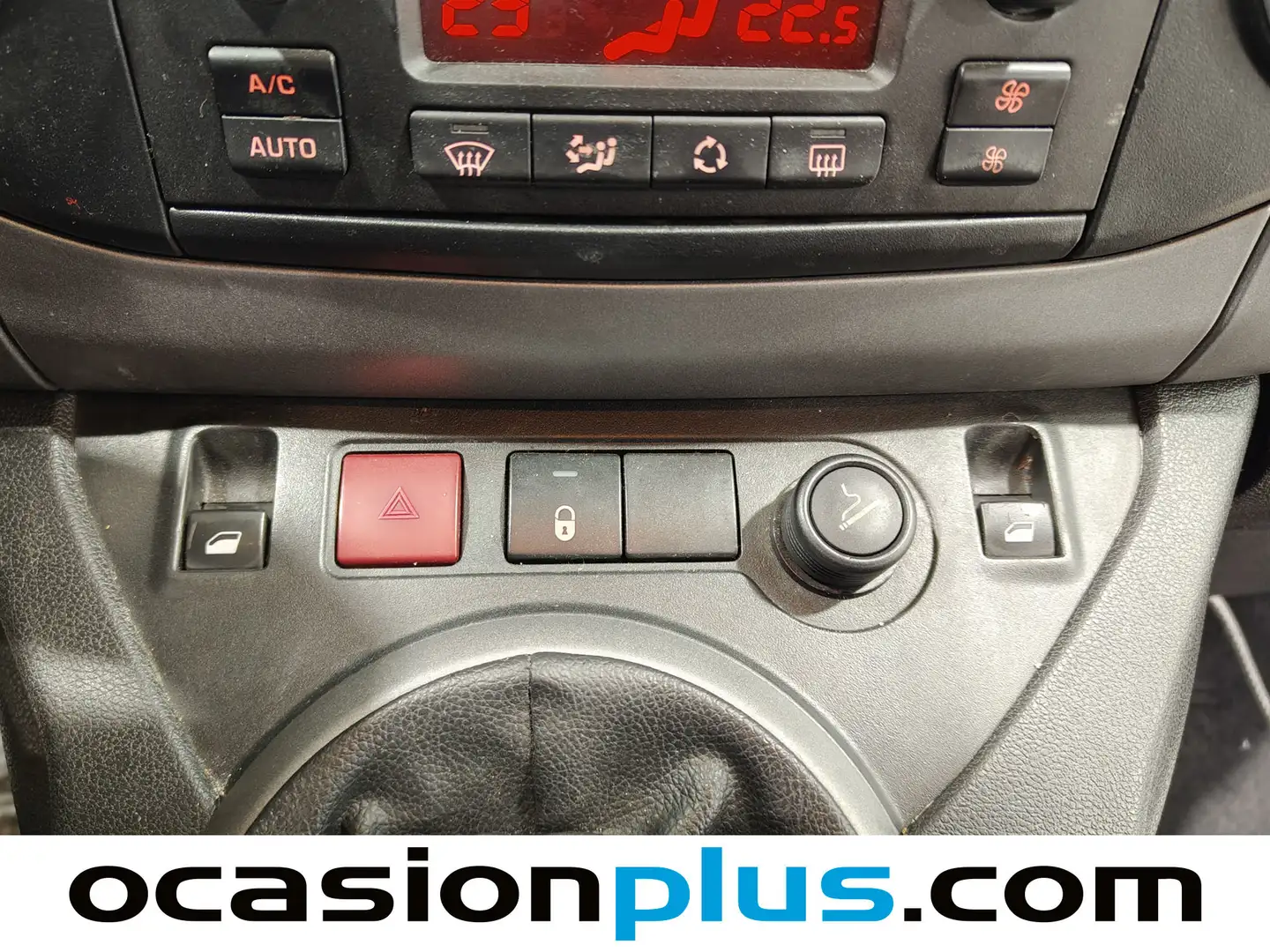 Foto Peugeot Partner Peugeot Partner Tepee Tepee BlueHDi 100 Outdoor (100 CV)