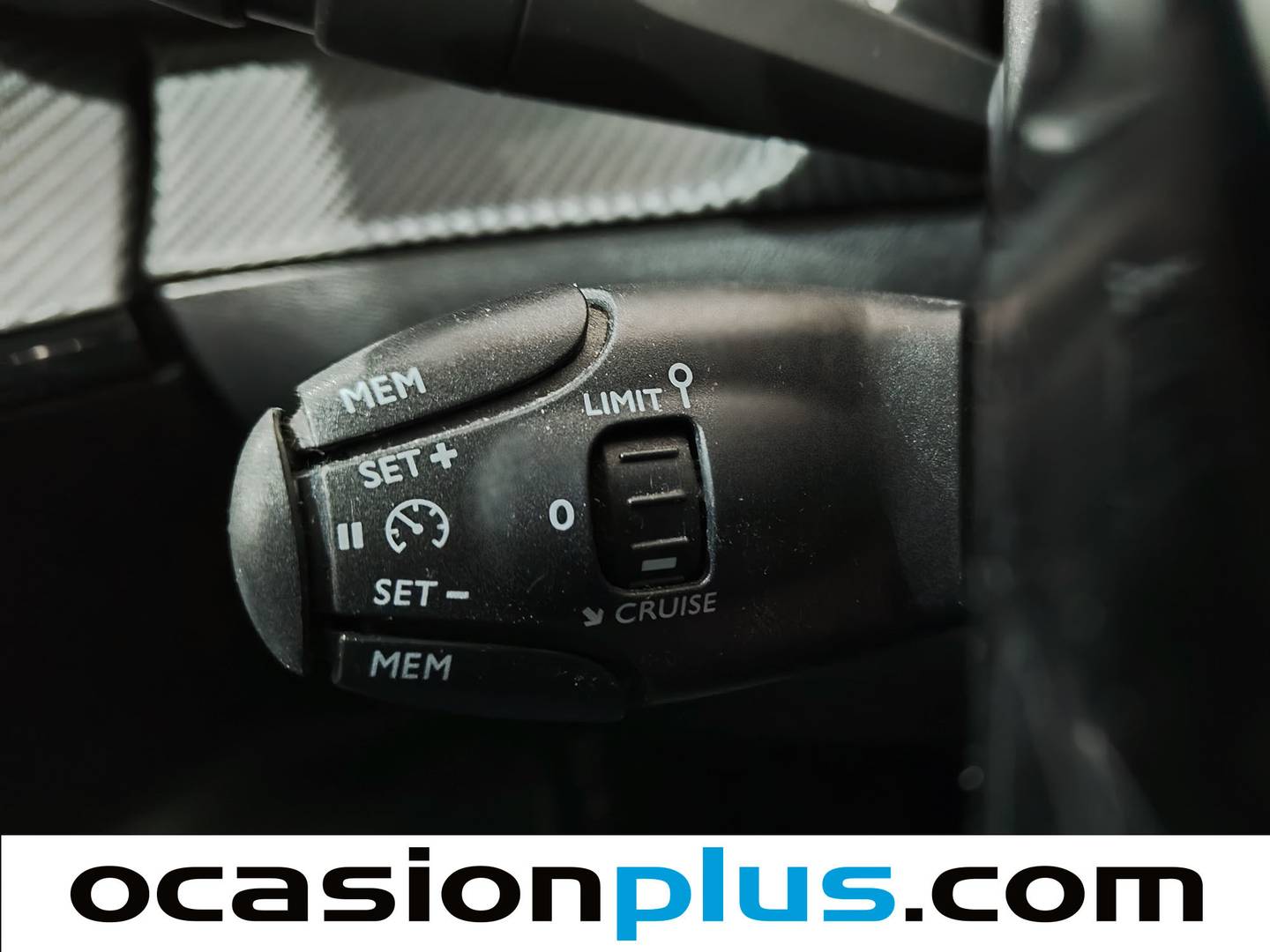 Foto Peugeot 2008 Peugeot 2008 BlueHDi 100 Allure (100 CV)