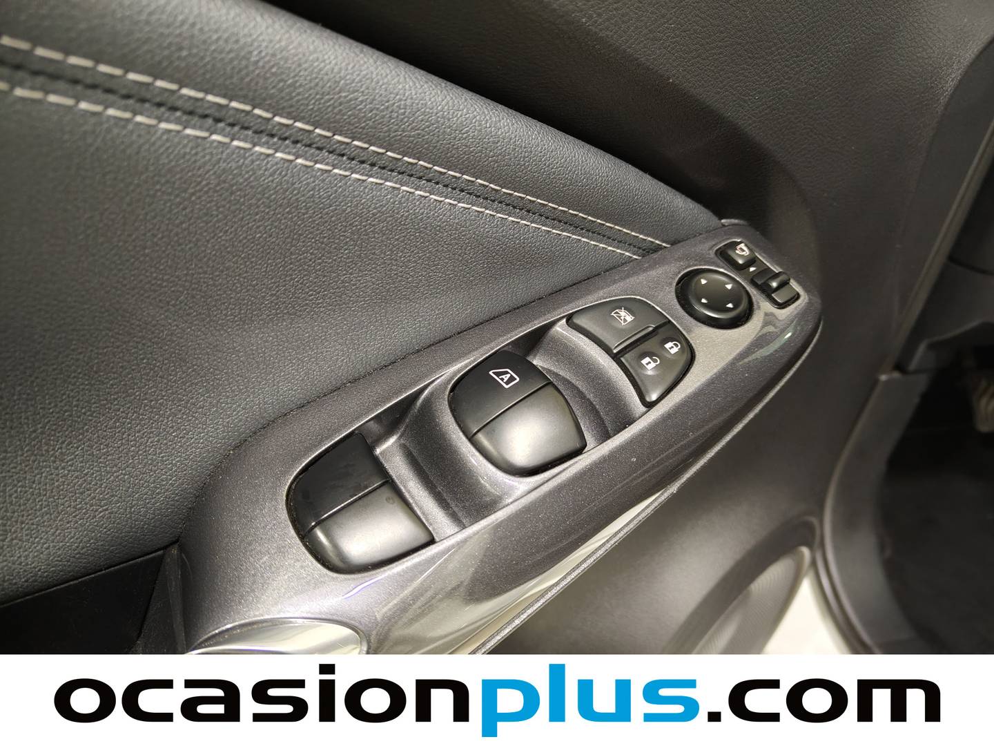 Nissan JUKE Nissan Juke DIG-T N-Connecta 4x2 (114 CV) de segunda mano