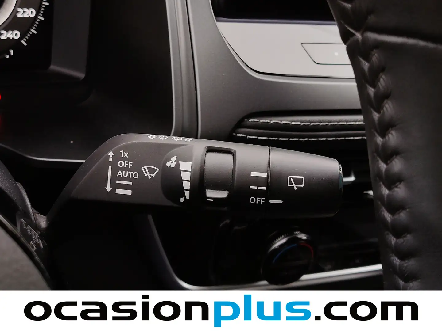 Foto Nissan QASHQAI Nissan Qashqai 140 mHEV N-Connecta 4x2 (140 CV)