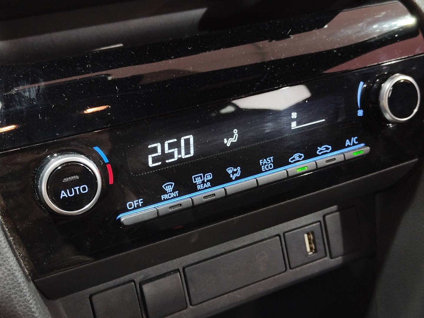 Foto Toyota Yaris Cross Toyota Yaris Cross 120H Active Tech (116 CV)