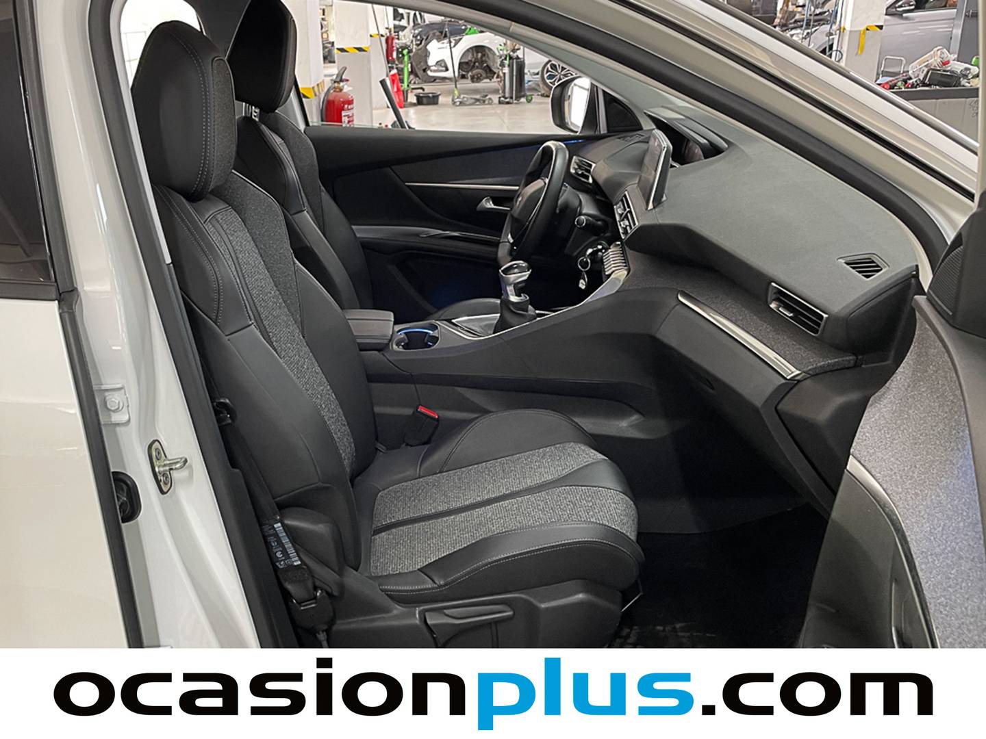 Peugeot 5008 Peugeot 5008 PureTech 130 S&S Allure (130 CV) 7 Plazas manual