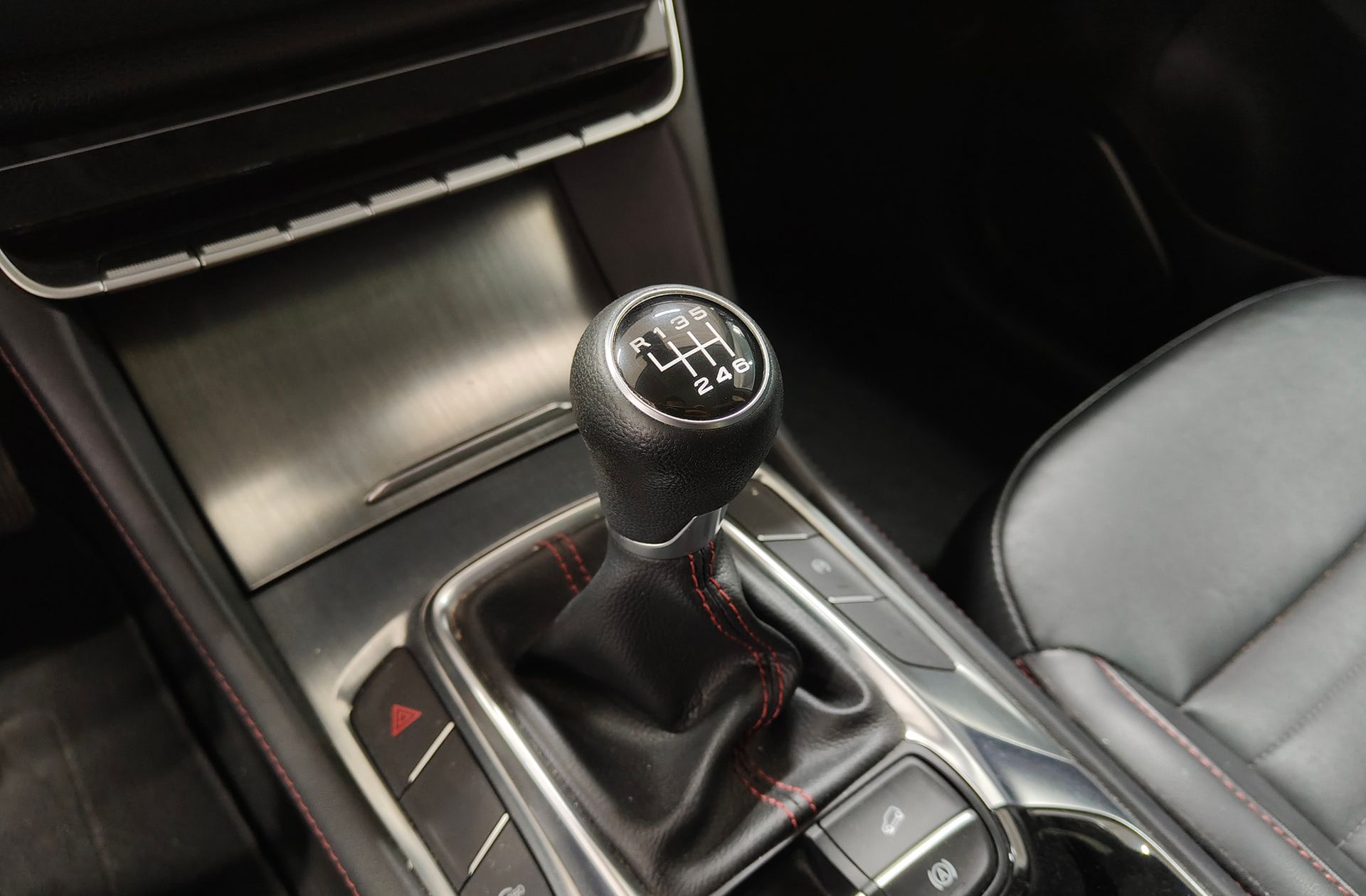 MG HS 1.5 Turbo GDI Luxury - foto 6