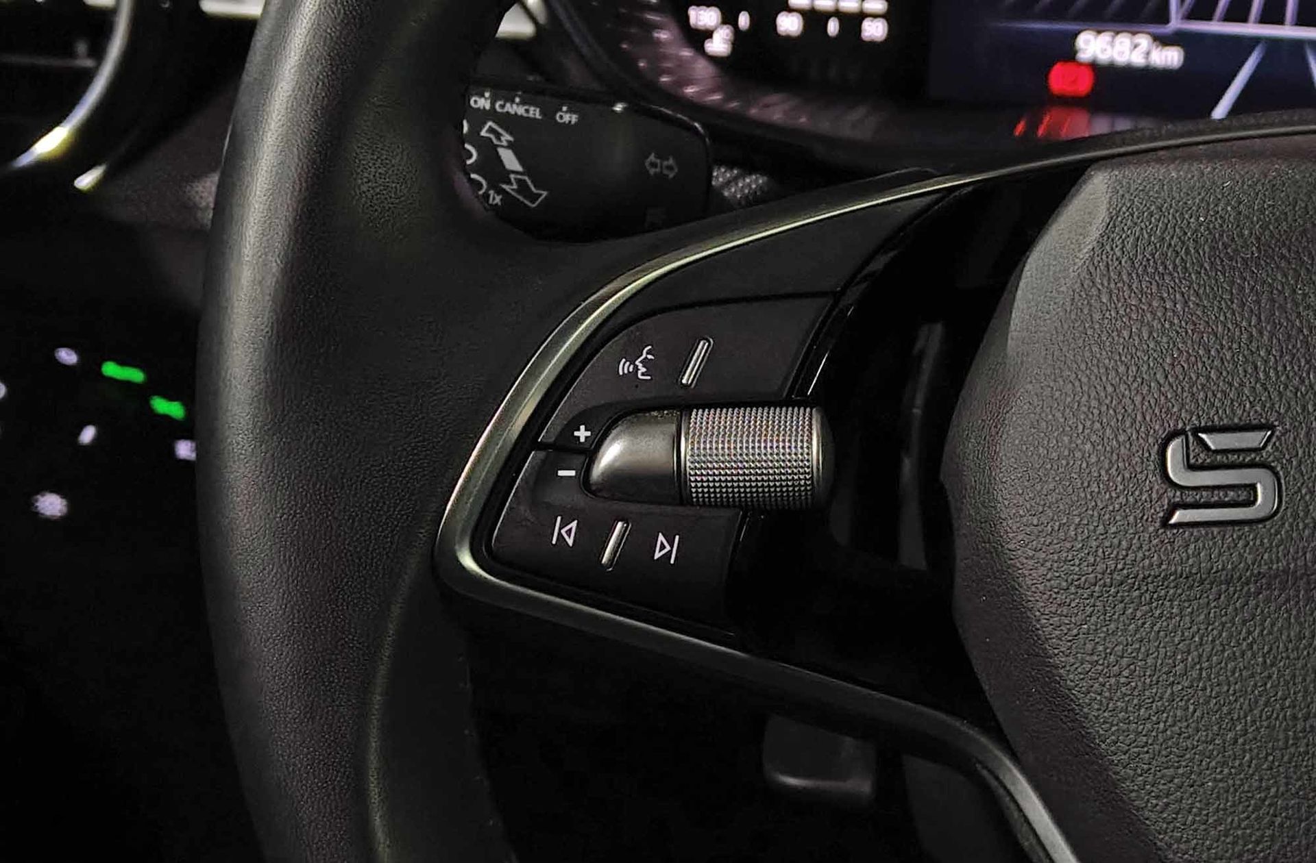 Škoda Fabia 1.0 TSI Selection - foto 22