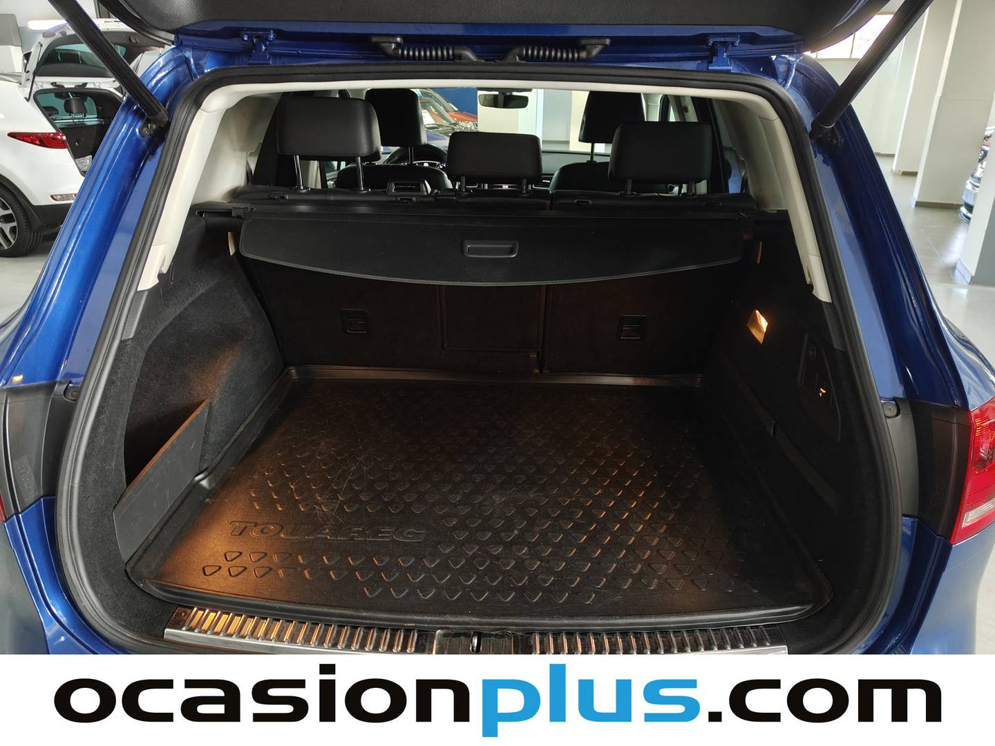 Foto Volkswagen Touareg Volkswagen Touareg R-Line 3.0 TDI BMT (204 CV) Tiptronic