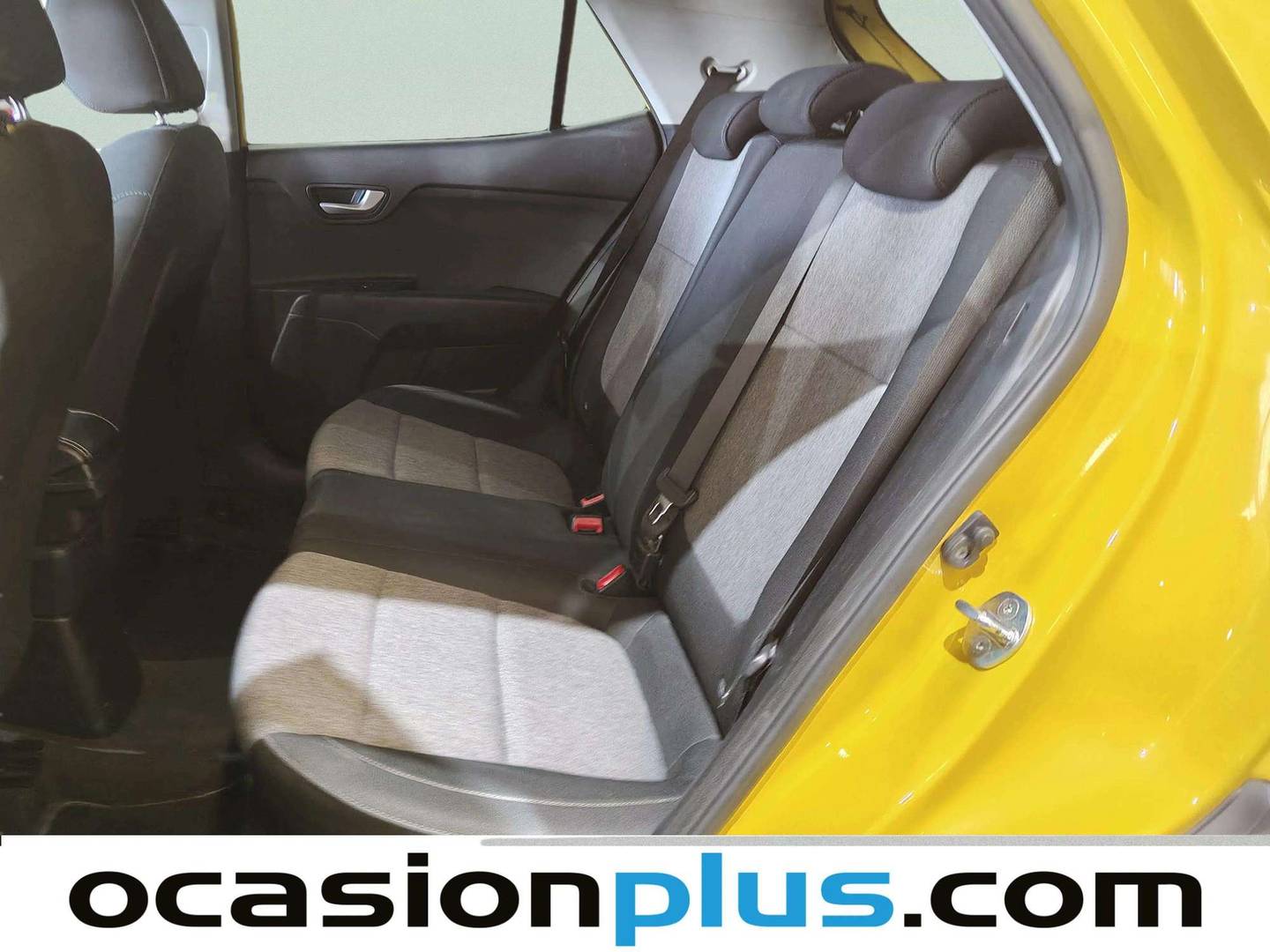 Foto asientos traseros KIA Stonic Kia Stonic 1.0 T-GDi Concept (100 CV)