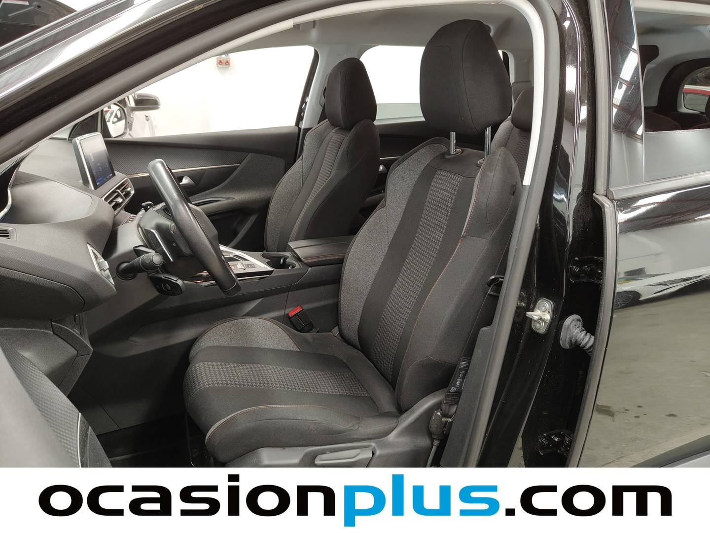 Foto Peugeot 5008 Peugeot 5008 BlueHDi 130 Active S&S EAT8 (130 CV)