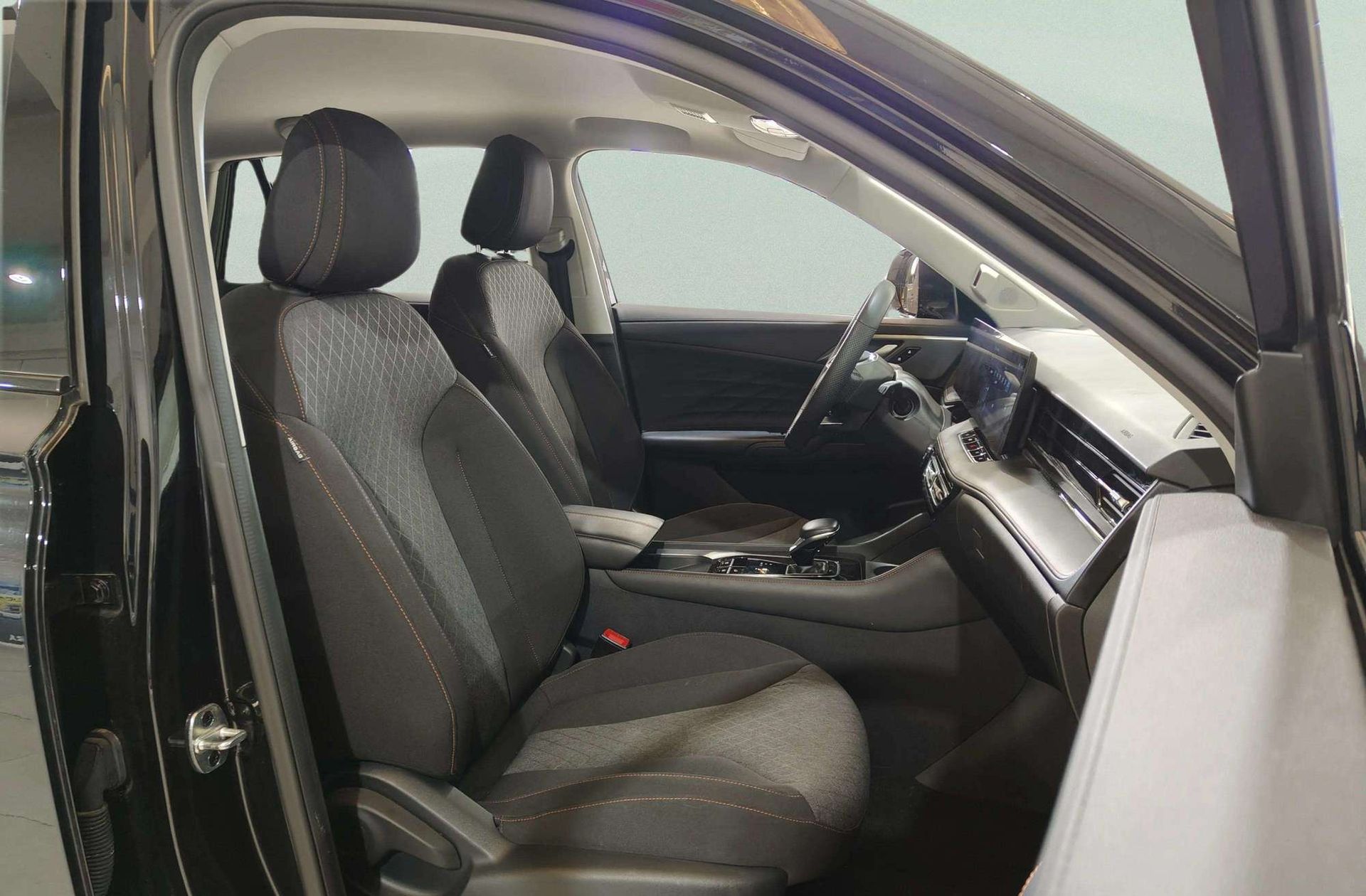 MG HS 1.5T Comfort DCT - foto 15