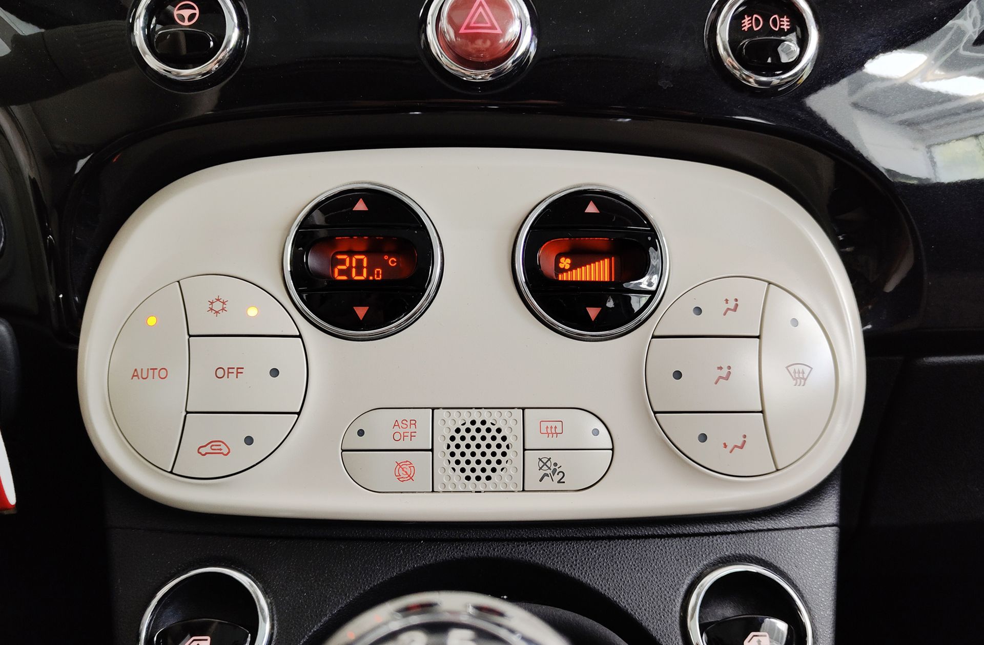 Fiat 500 Dolcevita 1.0 Hybrid - foto 25