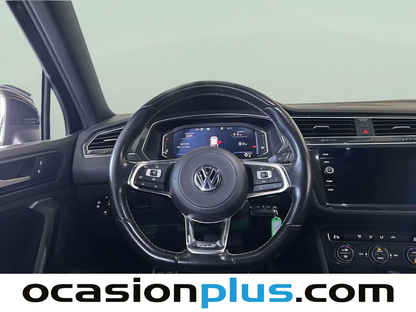 Foto Volkswagen Tiguan Volkswagen Tiguan Sport 1.5 TSI (150 CV) DSG Pack R-Line