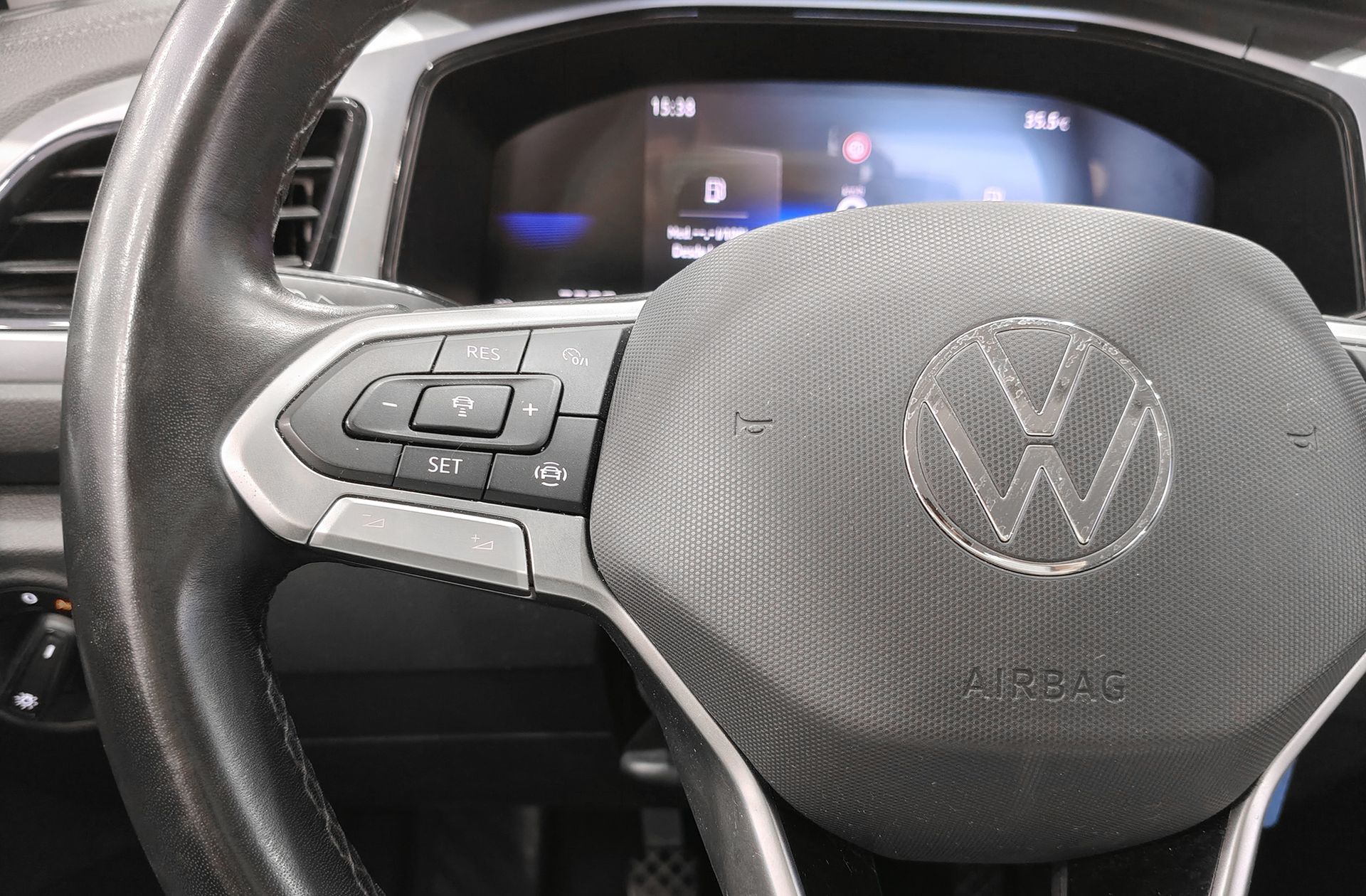 Volkswagen T-Roc Life 1.0 TSI - foto 28