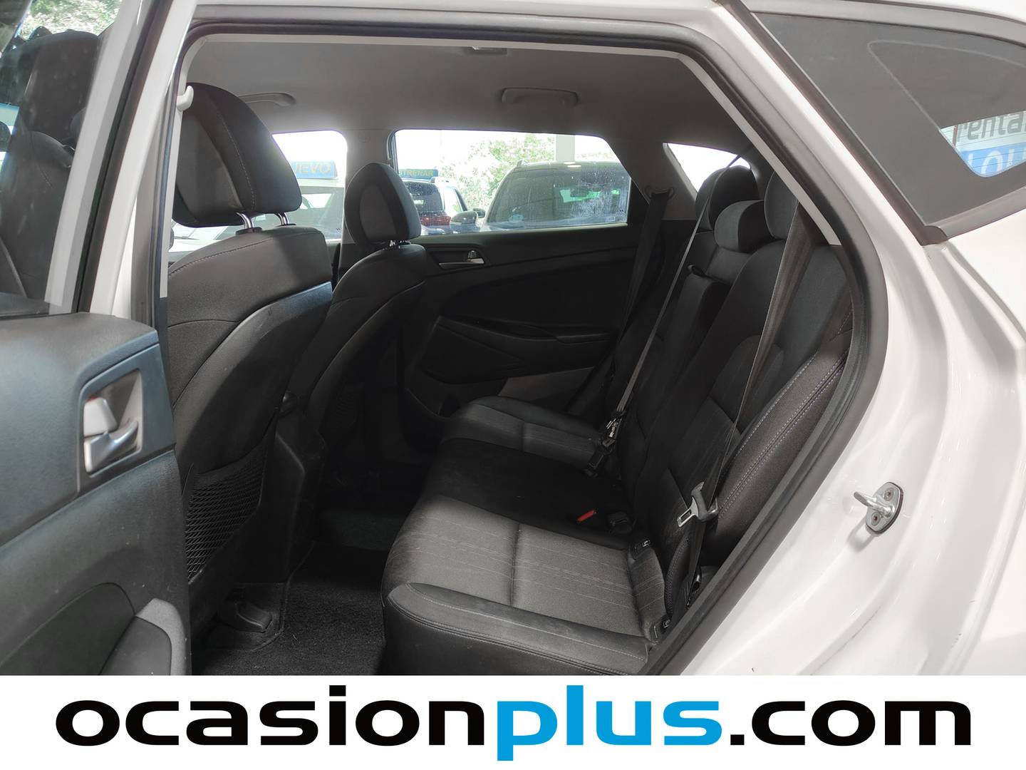 Foto asientos traseros Hyundai Tucson Hyundai Tucson 1.6 GDI BlueDrive Essence 4x2 (131 CV)