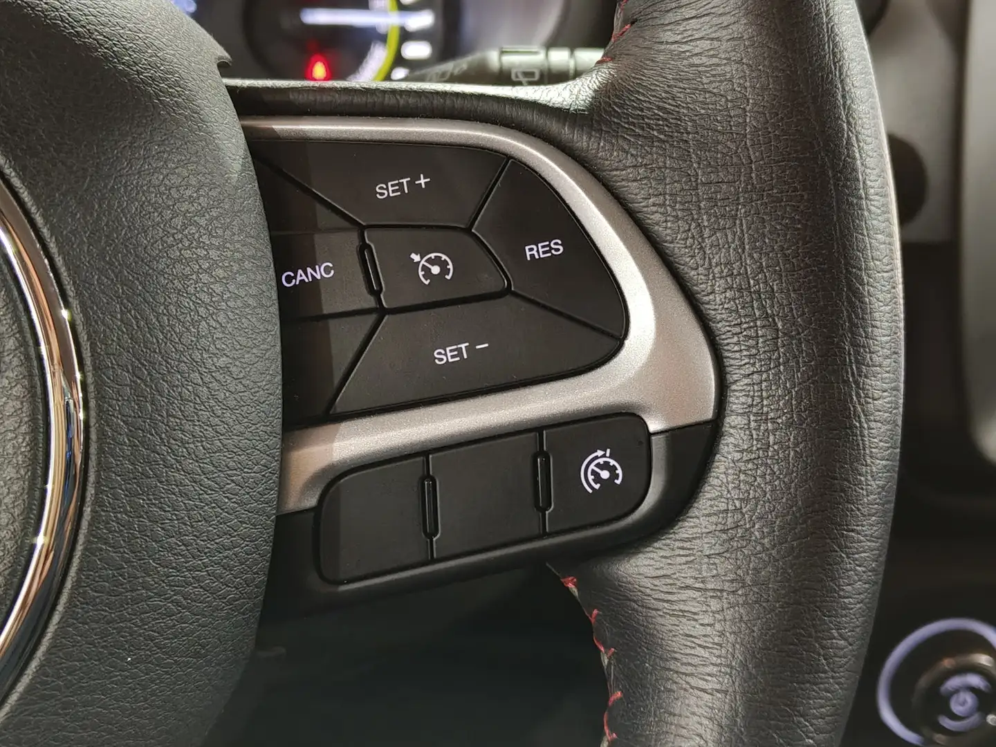 Foto Jeep Renegade Jeep Renegade 1.3 PHEV Trailhawk AWD AT (240 CV)