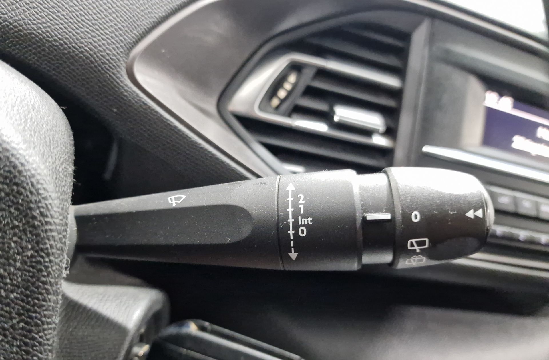 Peugeot 308 1.6 HDi FAP Access - foto 22