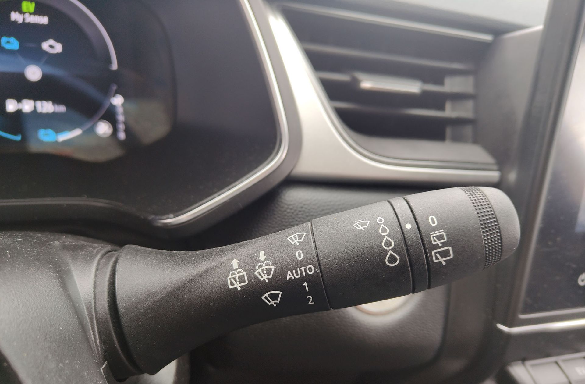 Renault Captur Zen E-Tech Híbrido enchufable - foto 28