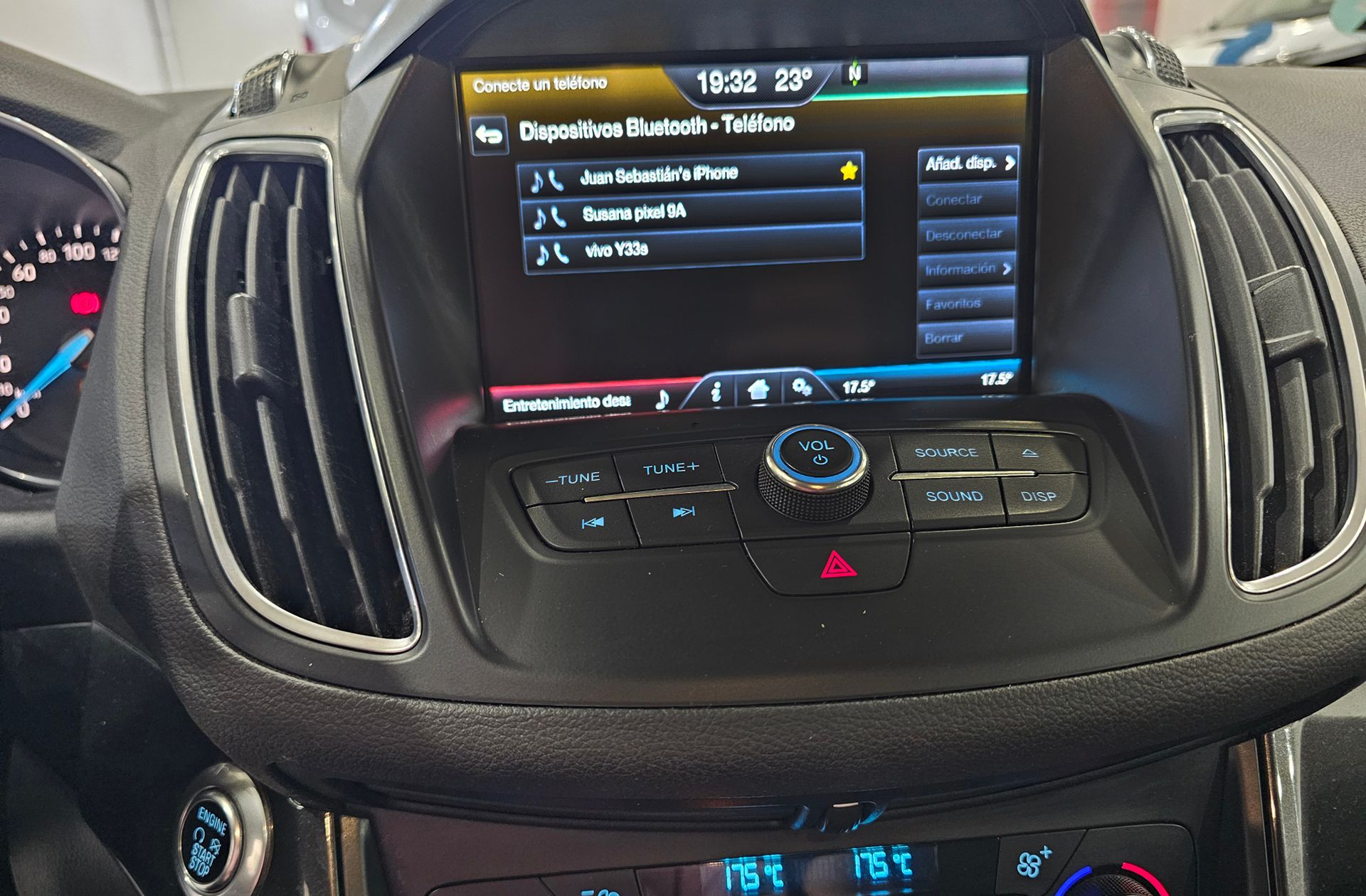 Ford C-Max 1.0 EcoBoost Titanium - foto 28