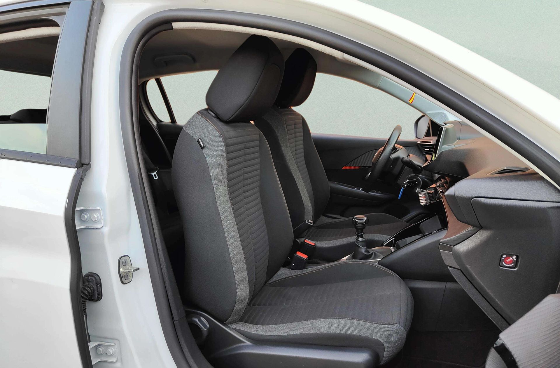 Peugeot 208 BlueHDi 100 Active Pack - foto 18