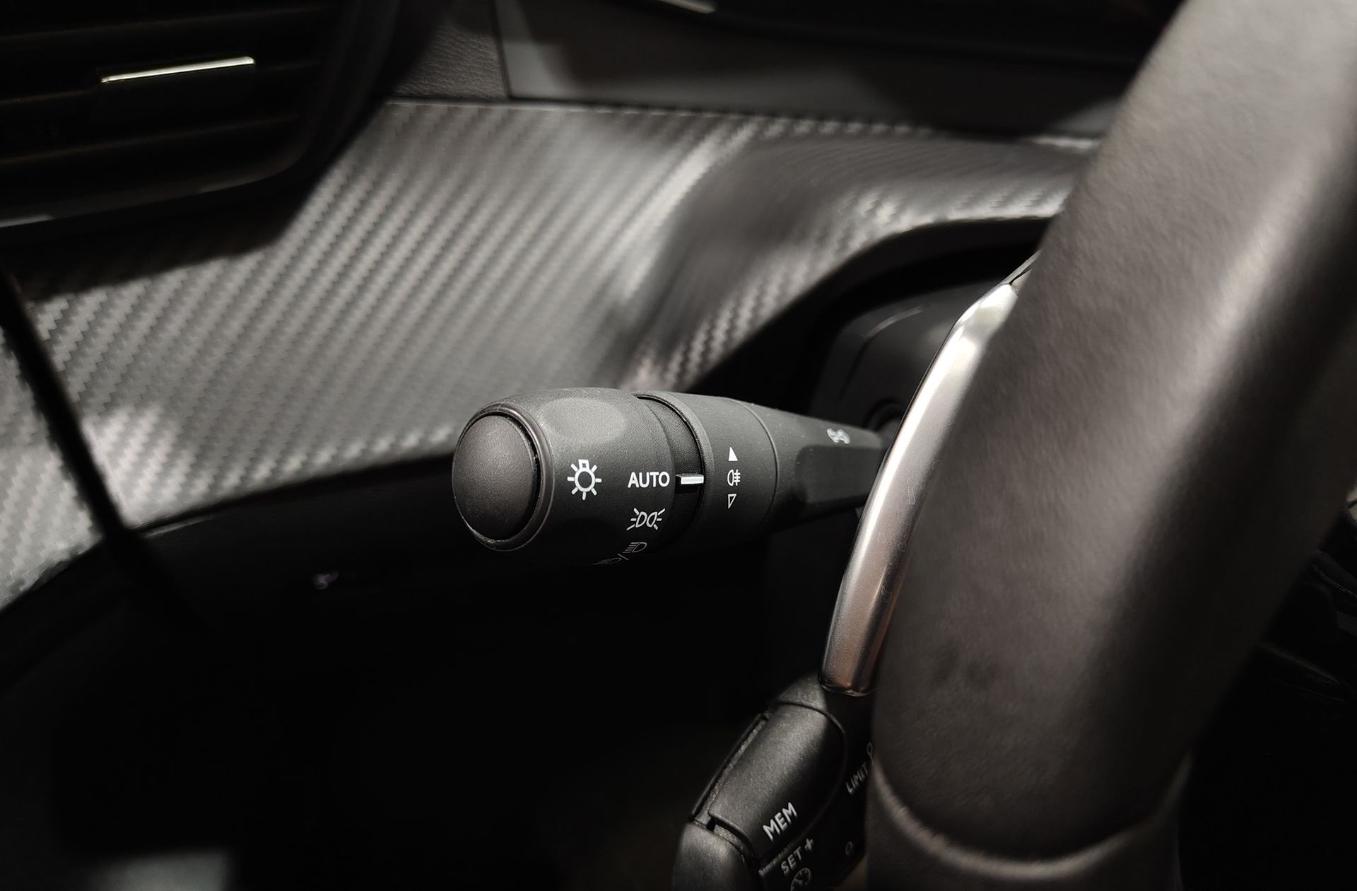 Peugeot 208 Style Hybrid 110 eDCS6 - foto 24
