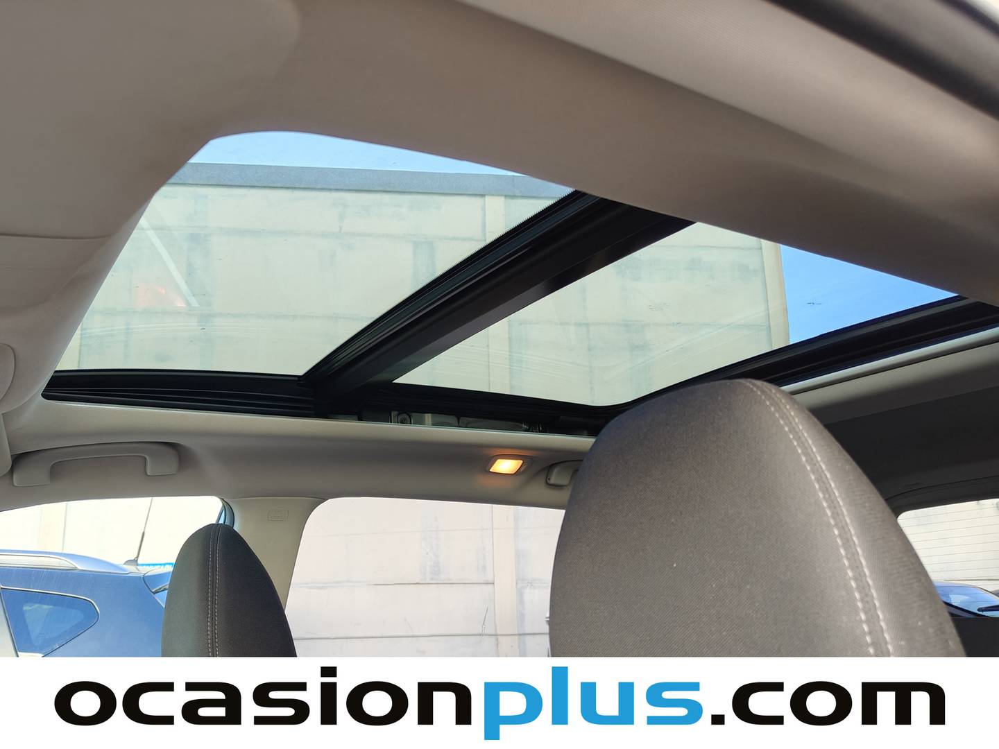 Extras y acabados del Nissan X-TRAIL Nissan X-Trail 1.6 DIG-T N-Connecta 4x2 (163 CV)