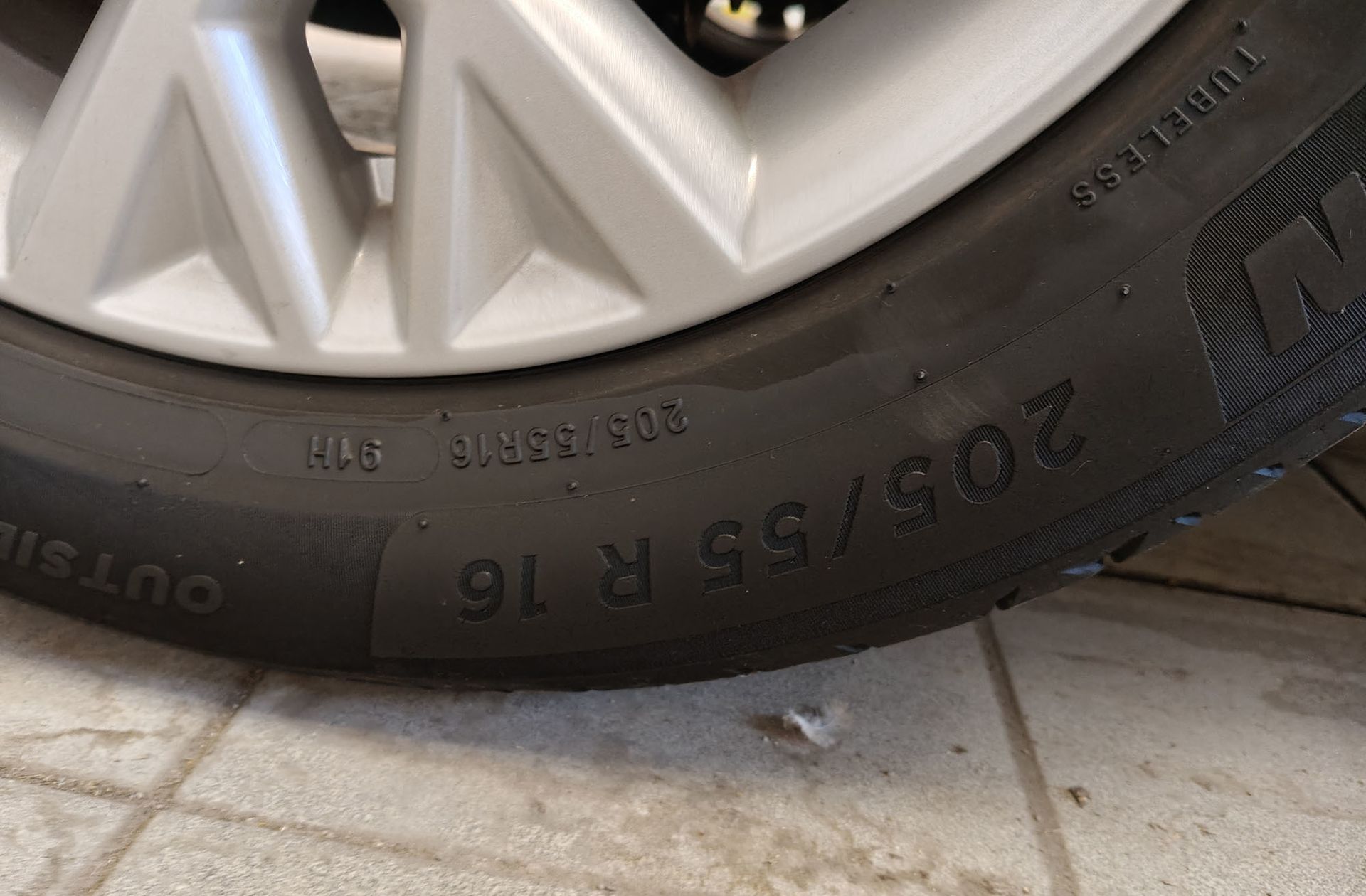 Kia Ceed 1.6 MHEV iMT Drive - foto 32