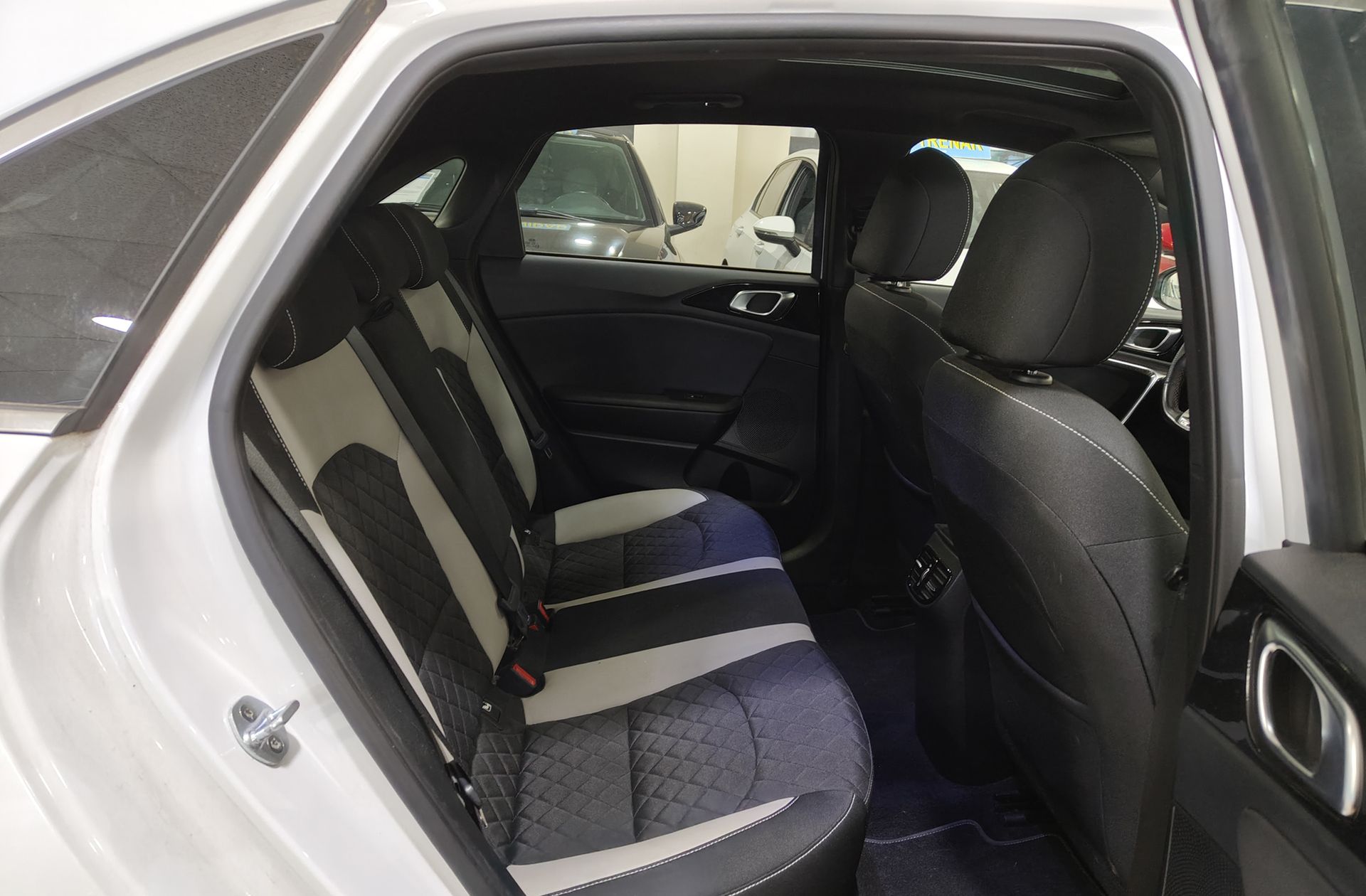 Kia Ceed 1.4 T-GDi GT Line - foto 23