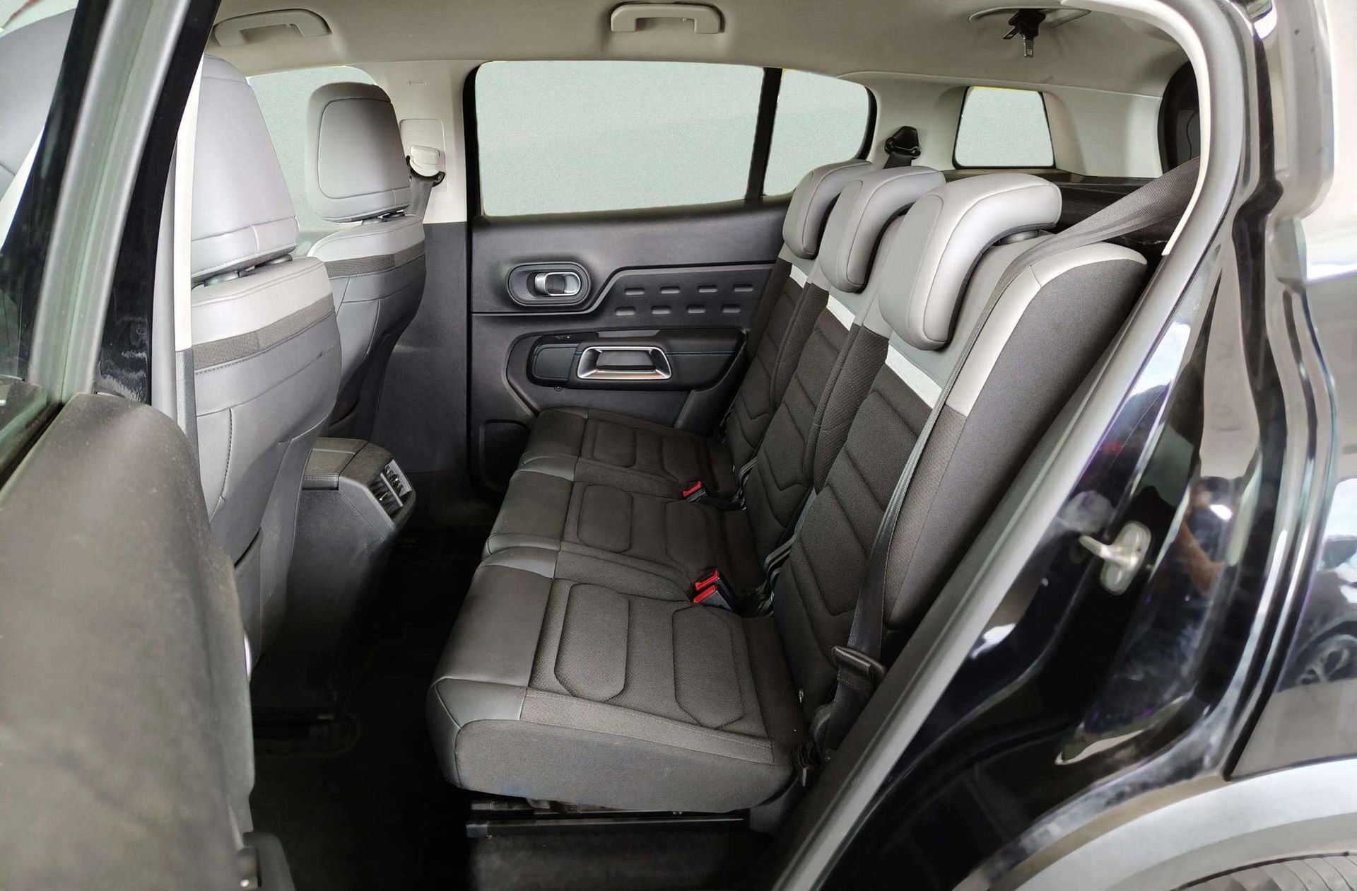 Citroën C5 Aircross PureTech 130 Feel Pack EAT8 - foto 14
