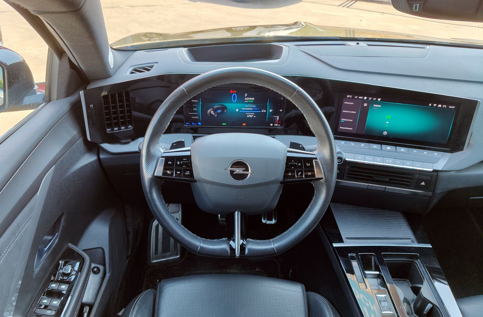 Opel Astra 1.6T Hybrid Ultimate - foto 25