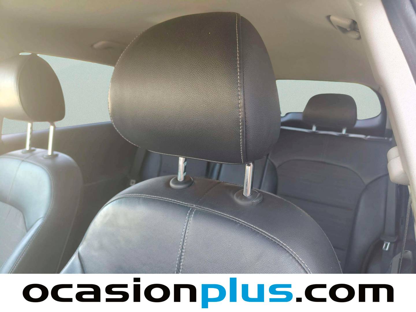 Extras y acabados del KIA Niro KIA Niro 1.6 GDi HEV Híbrido Emotion (141 CV)