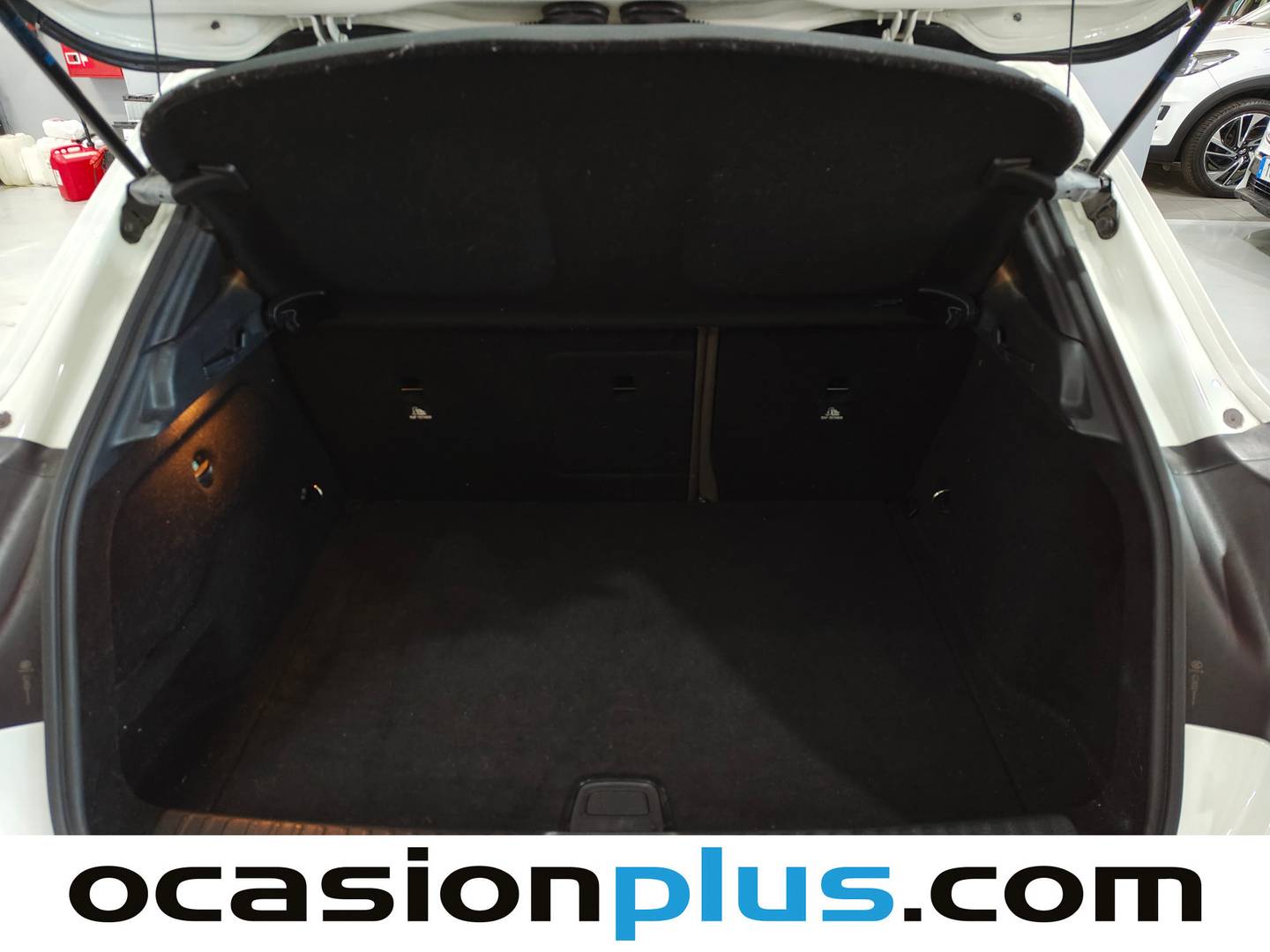 Fotos maletero Mercedes GLA Mercedes-Benz GLA 200 CDI Style (136 CV)