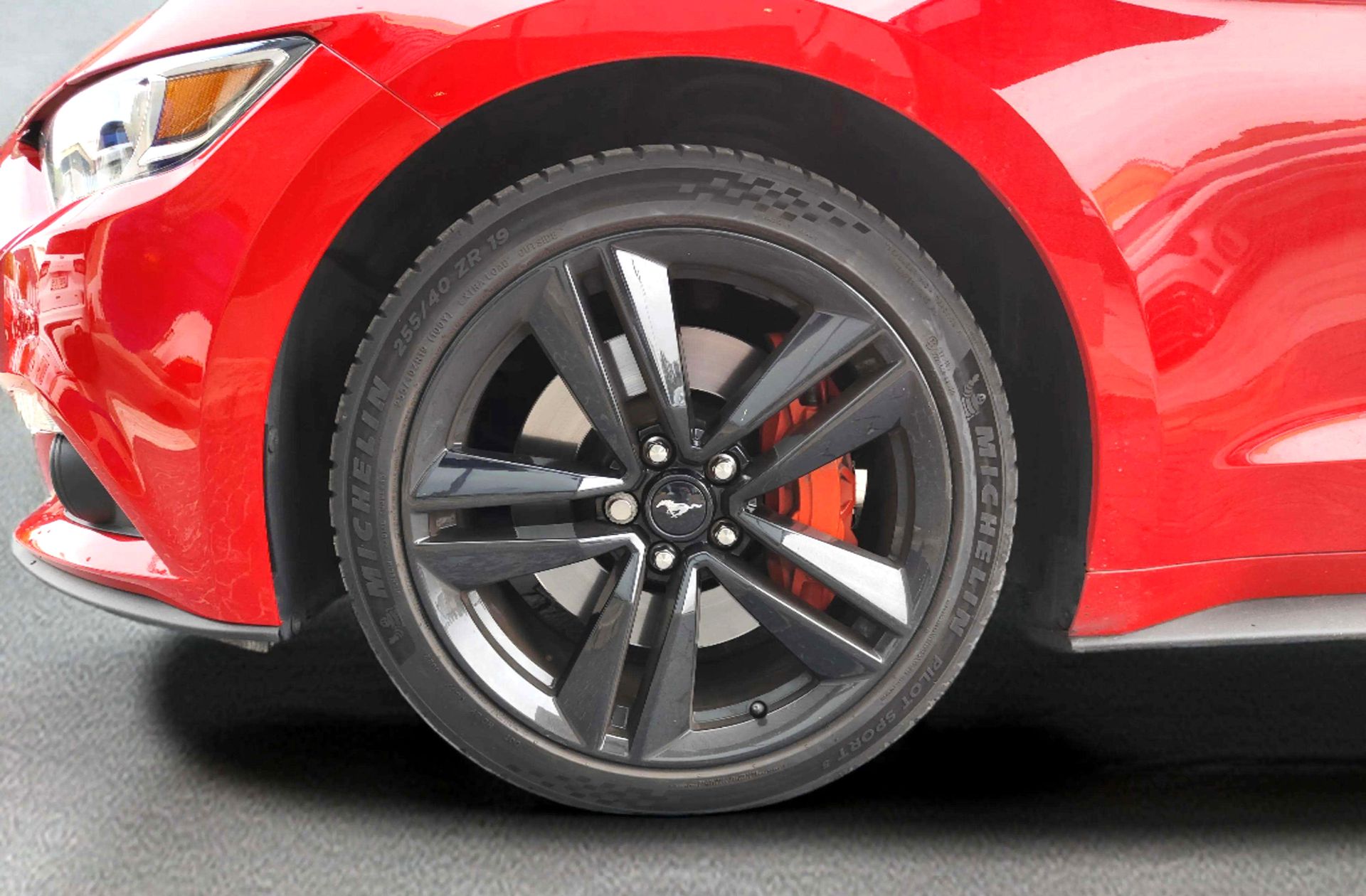 Ford Mustang 2.3 EcoBoost Mustang (Fastback) - foto 36
