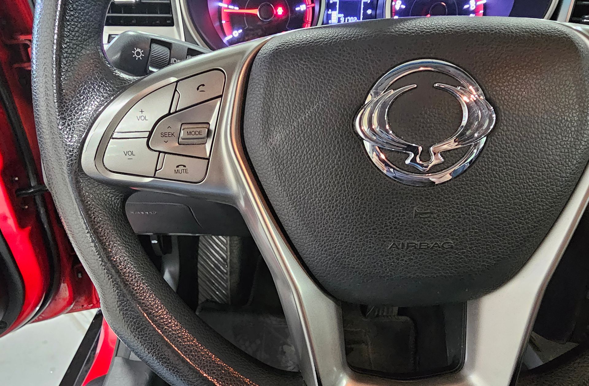SsangYong Tivoli D16T Premium 4x2 - foto 26