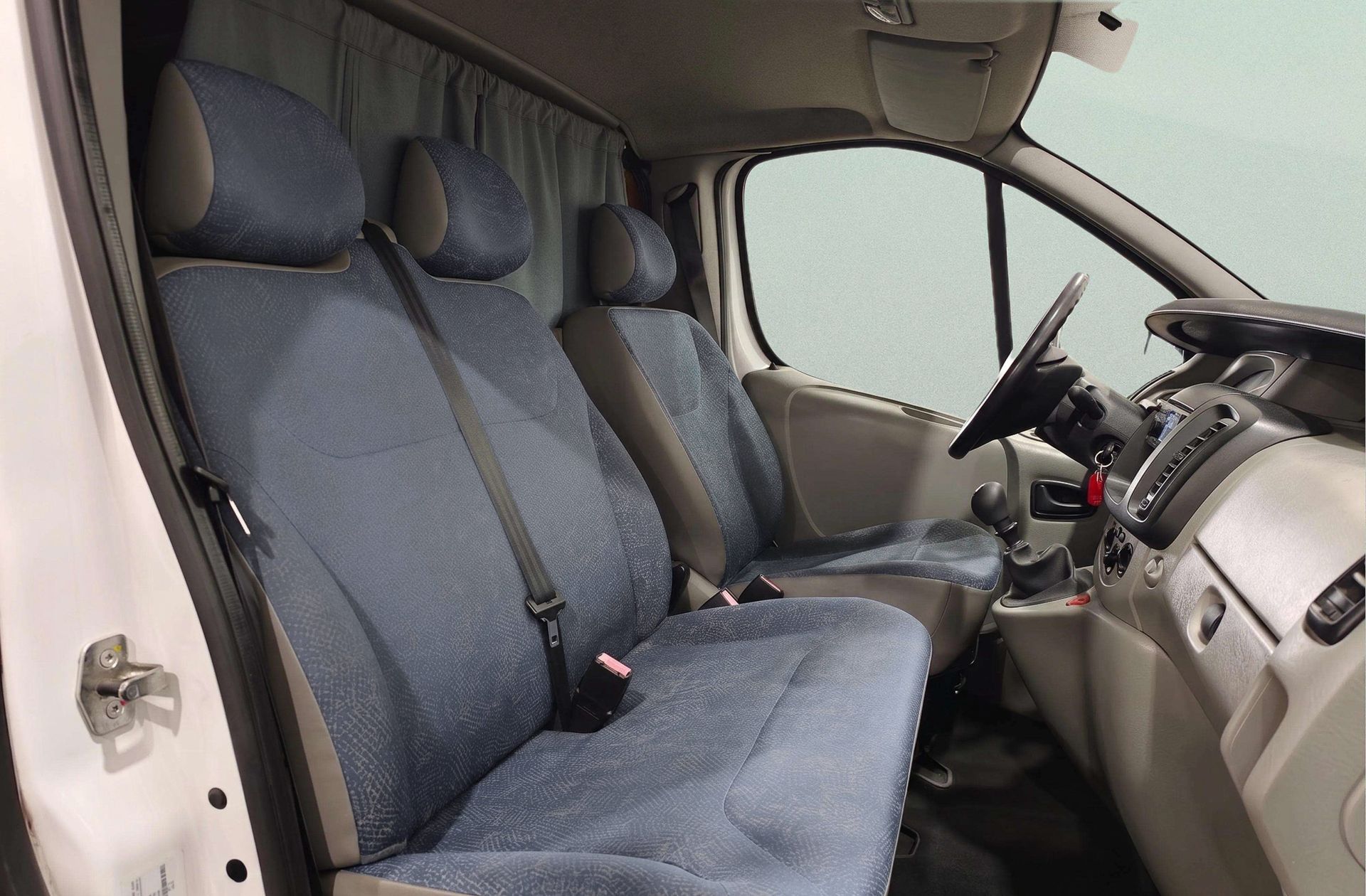 Nissan Primastar Furgón 1.9 dCi 3 plazas Semicamperizado - foto 18