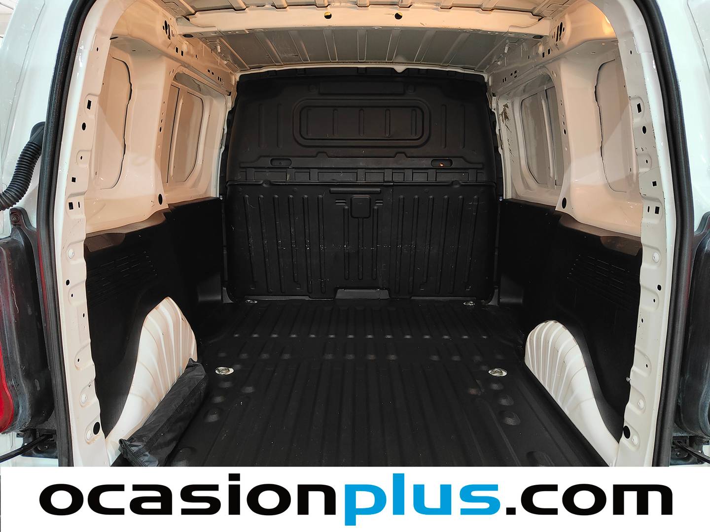 Foto Peugeot Partner Peugeot Partner Furgon BlueHDi 100 S&S Pro Standard 600kg (98 CV)