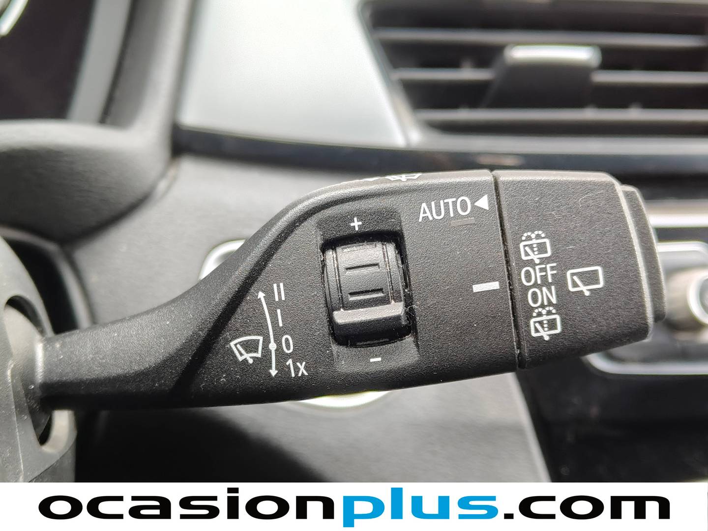 Equipamiento del BMW X1 BMW X1 xDrive18d (150 CV)