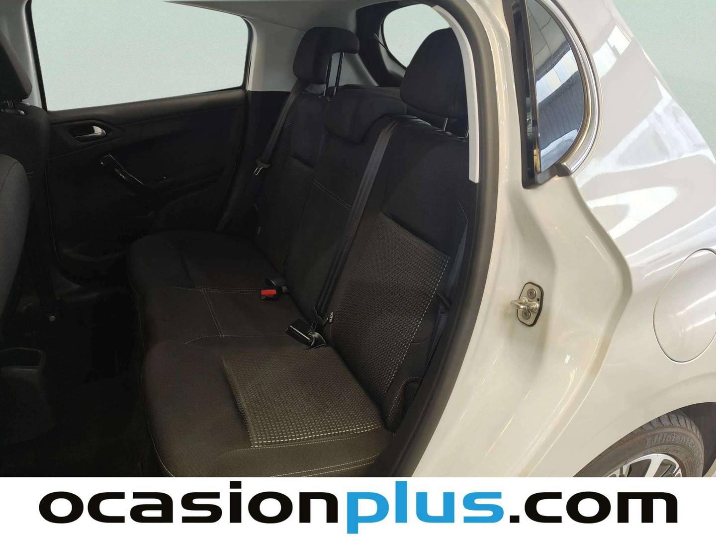 Foto asientos traseros Peugeot 208 Peugeot 208 PureTech 82 S&S Tech Edition (82 CV)