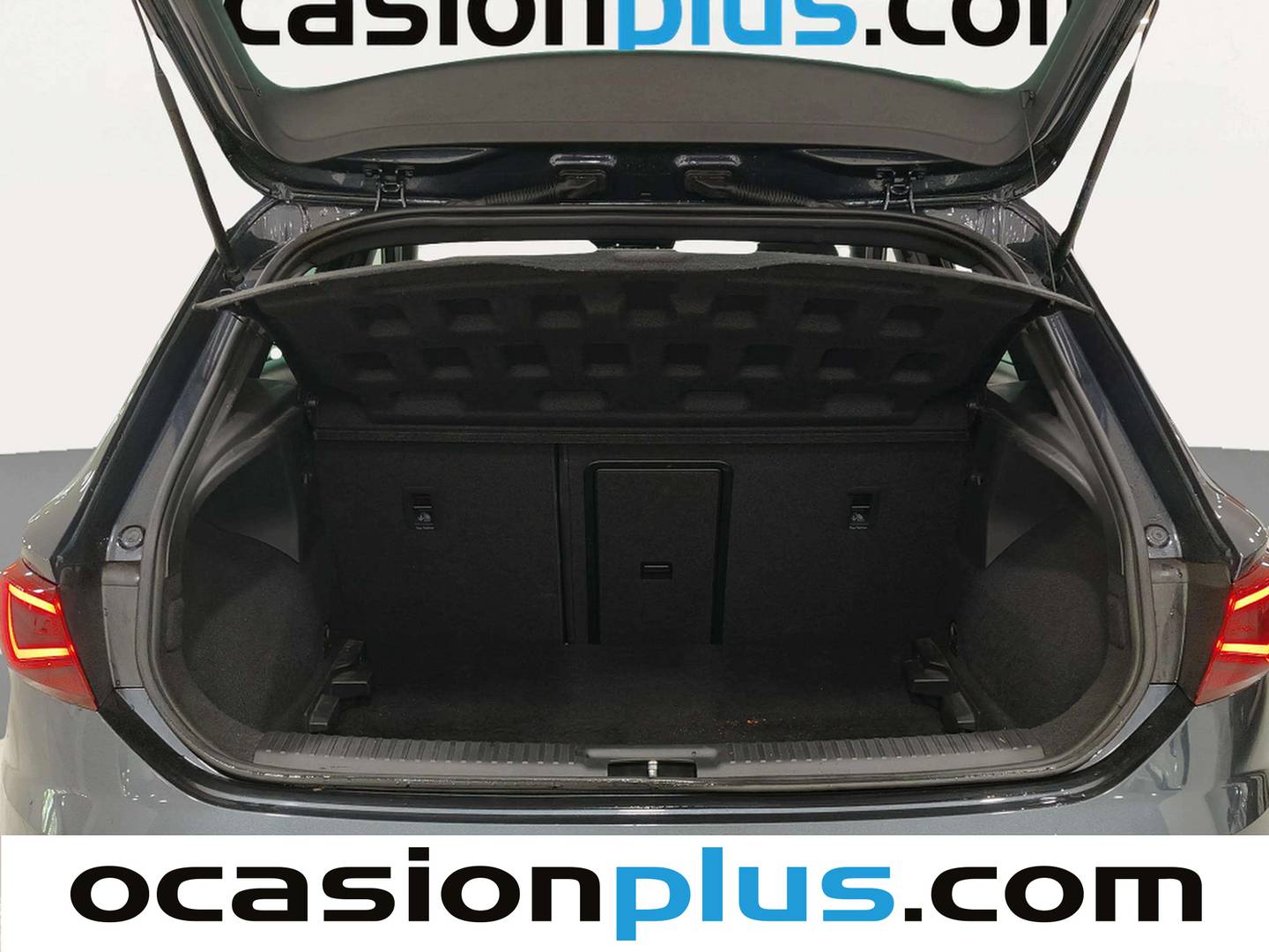 Fotos maletero Seat León Seat León 1.5 TSI S&S FR Fast Edition Plus DSG (150 CV)