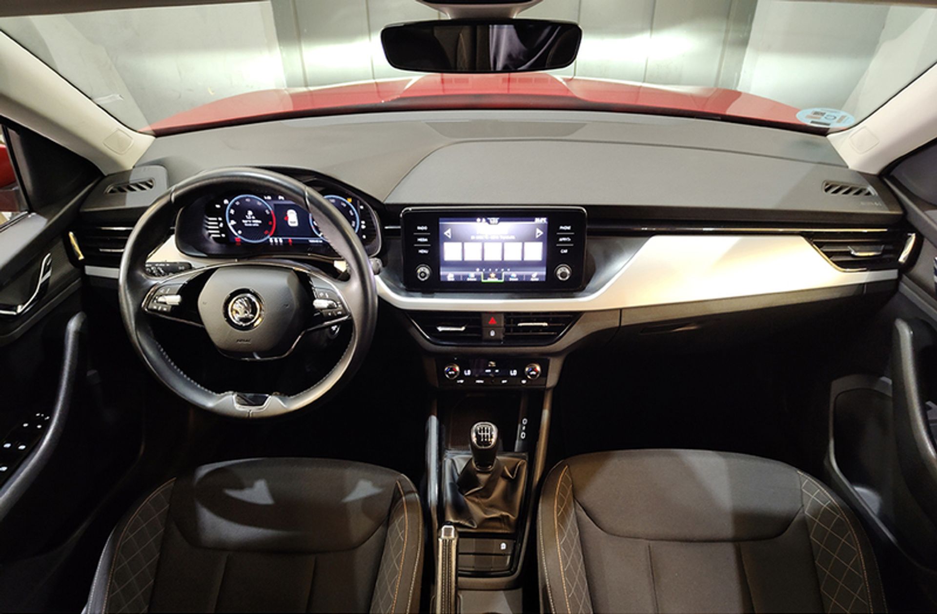 Škoda Kamiq 1.0 TSI Ambition - foto 8