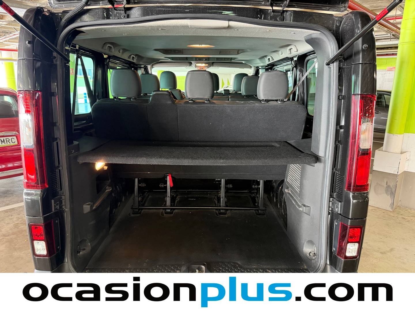 Foto Renault Trafic Renault Trafic Passenger Passenger dCi 145 Combi9 TT Energy L (145 CV) 9 Plazas siete plazas